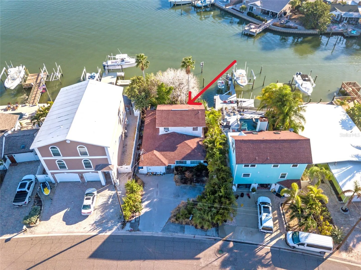 Waterfront Property in Madeira Beach - Great Location