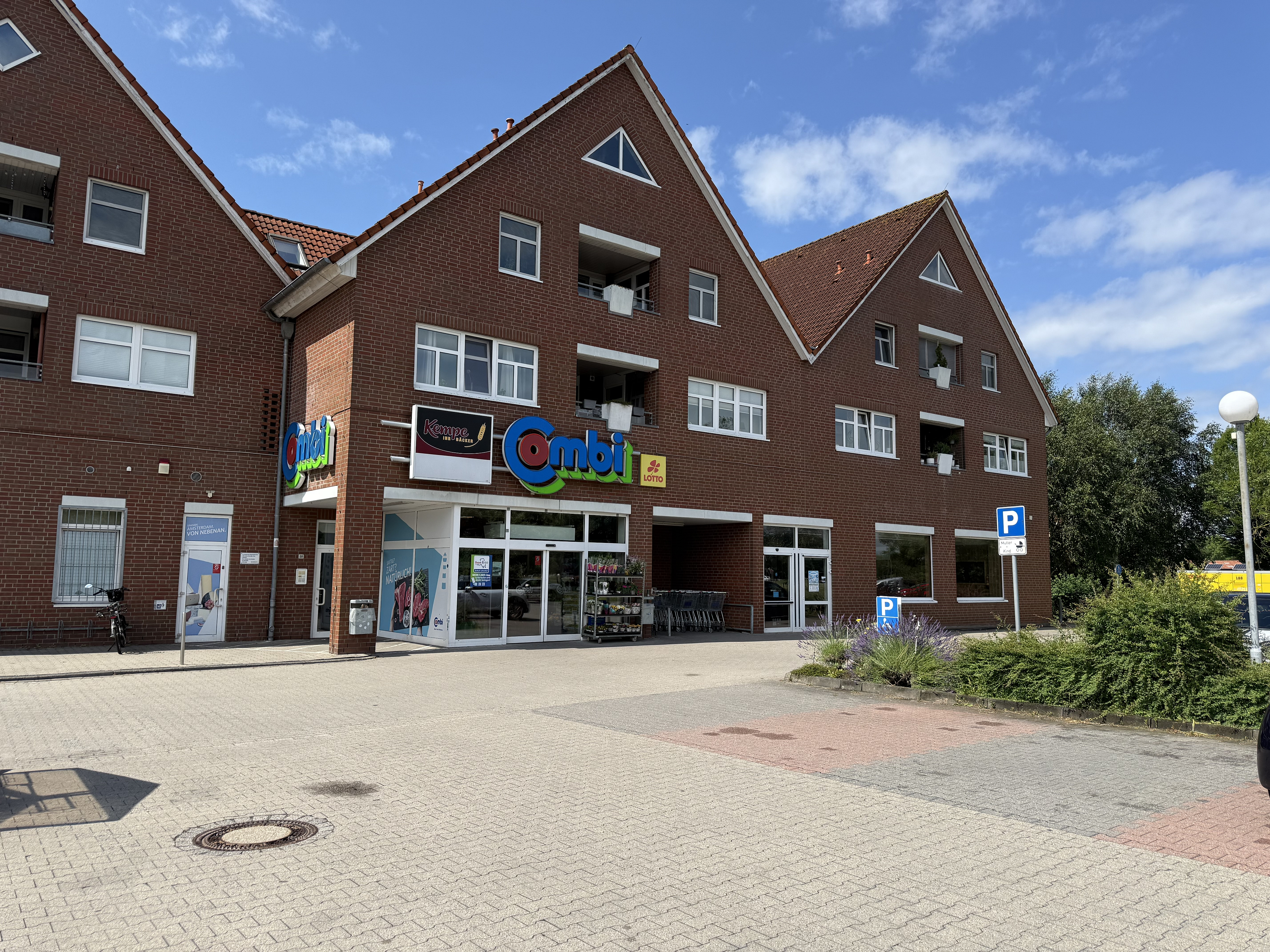 Solide Kapitalanlage - Schöne Etagenwohnung mit Loggia in Toplage
