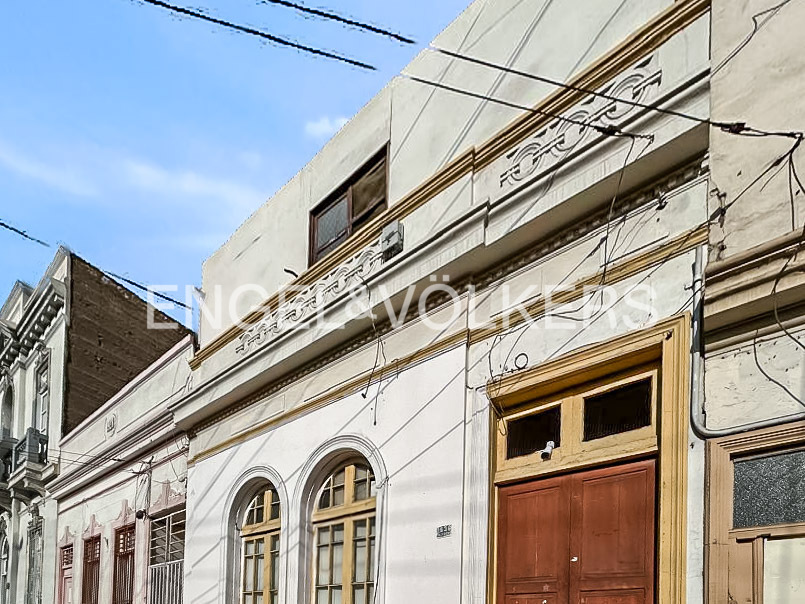 Propiedad 168,8 M2 por Calle 14 de Febrero