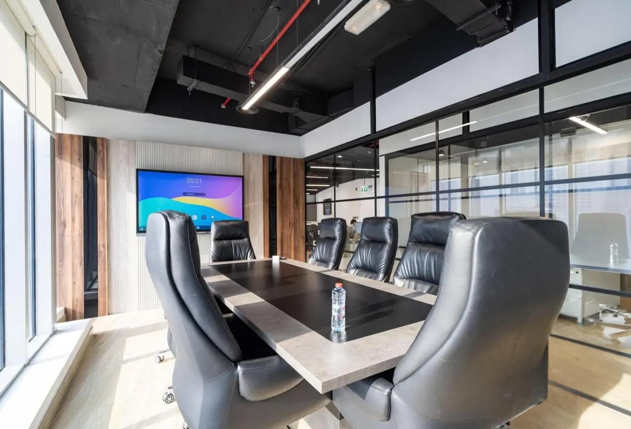 Fully Fitted | Luxury Office | Furnished | 11 PS