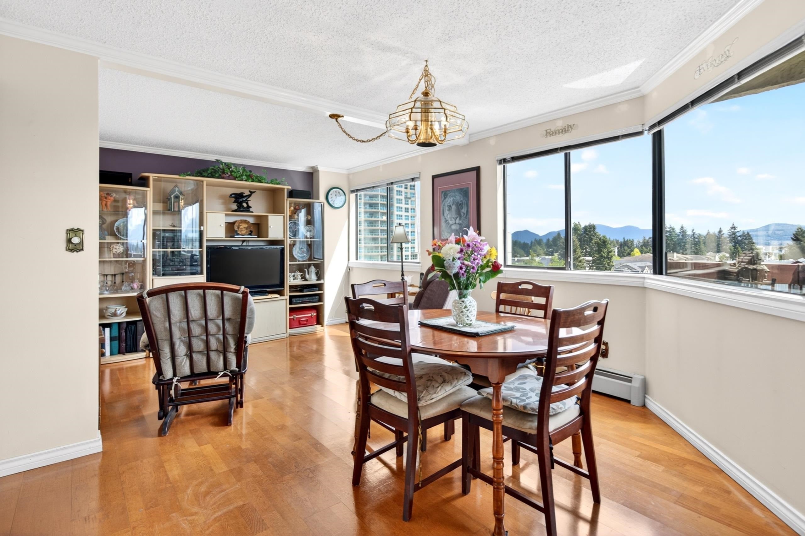 Fantastic 1-Bedroom, 1-Bath Suite @ Evergreen Village!