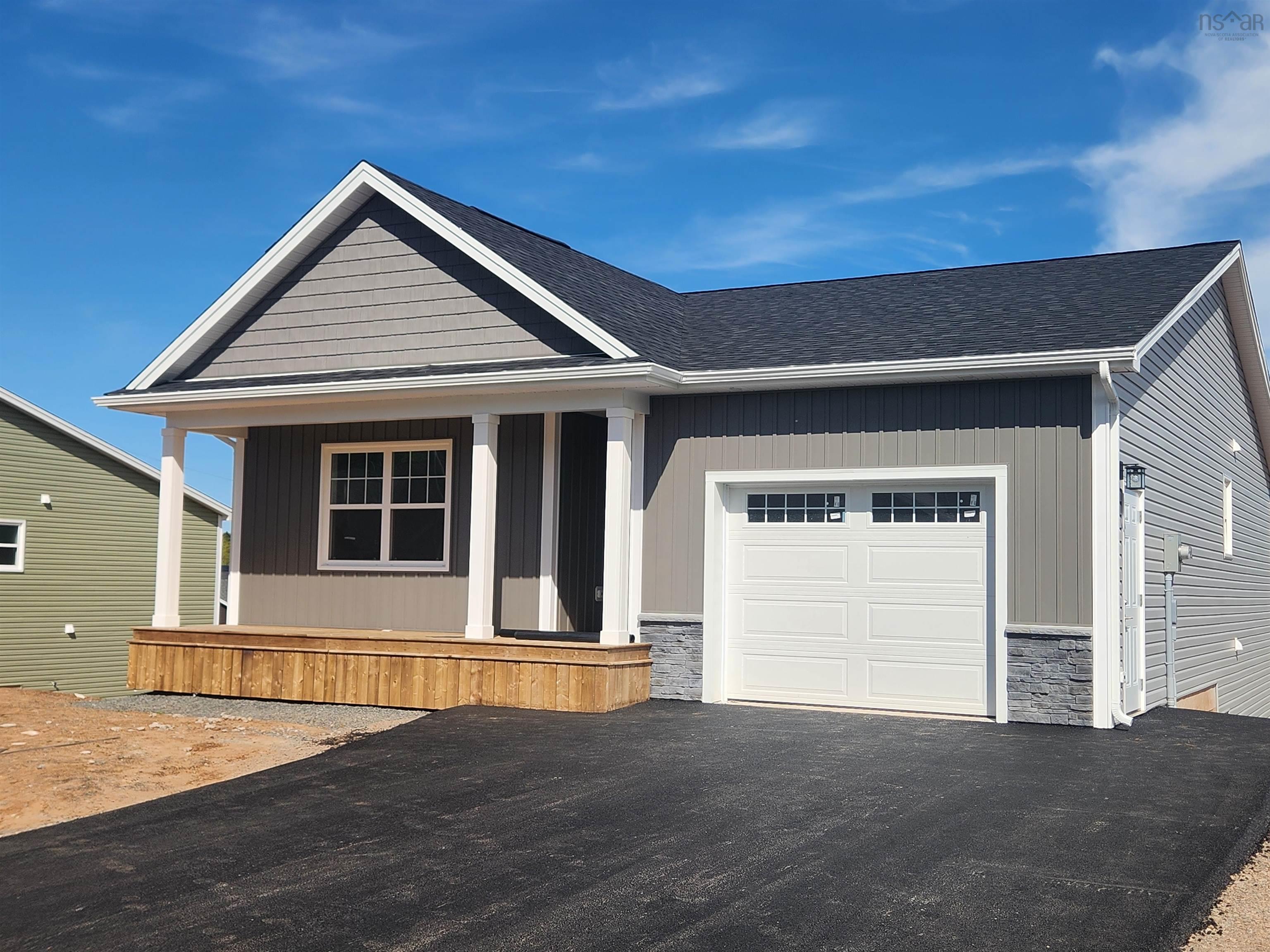 Stylish & Spacious Living in the Heart of the Valley