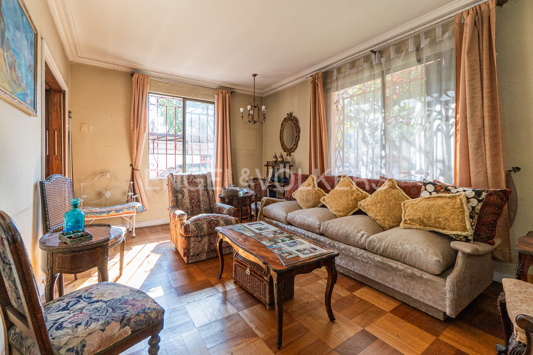 Clásica Casa, un piso en Ñuñoa Oriente