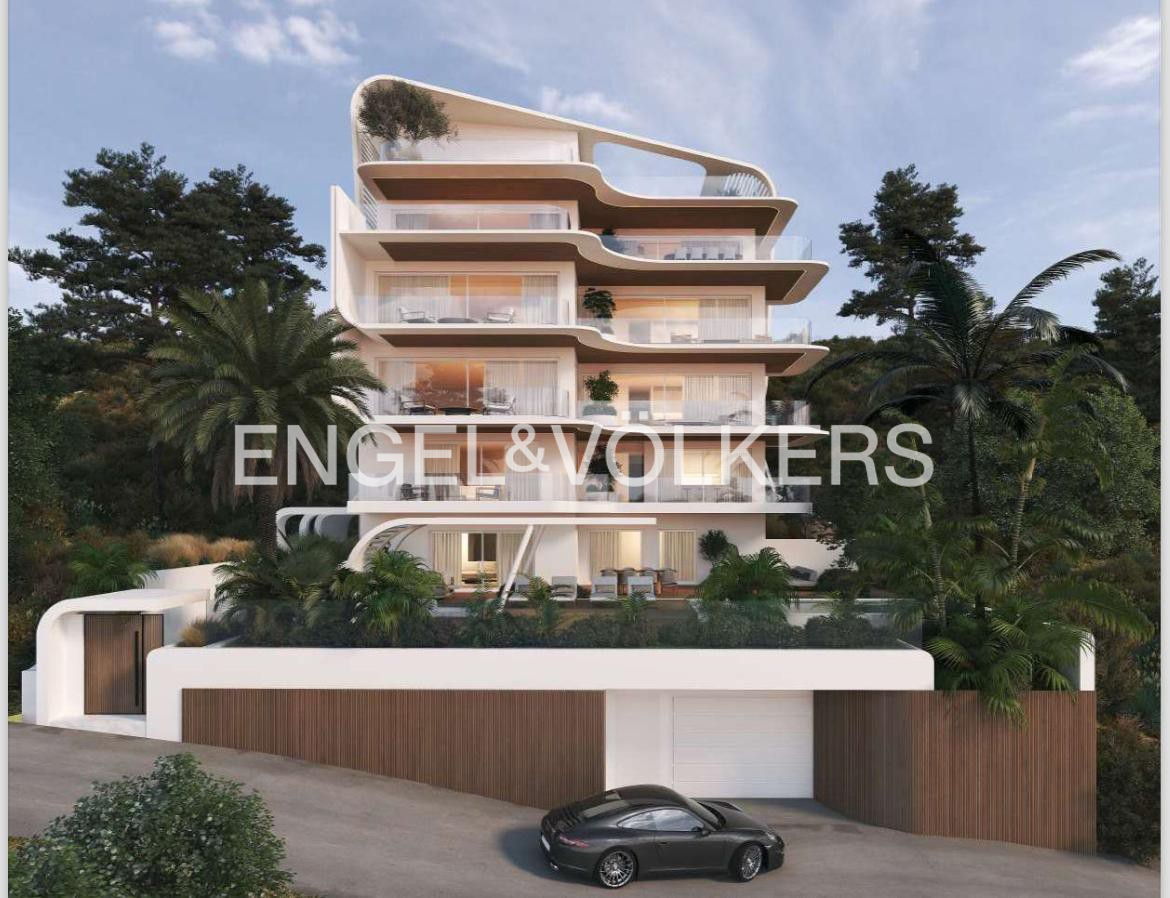 Prestigious sea view apartment in Vouliagmeni