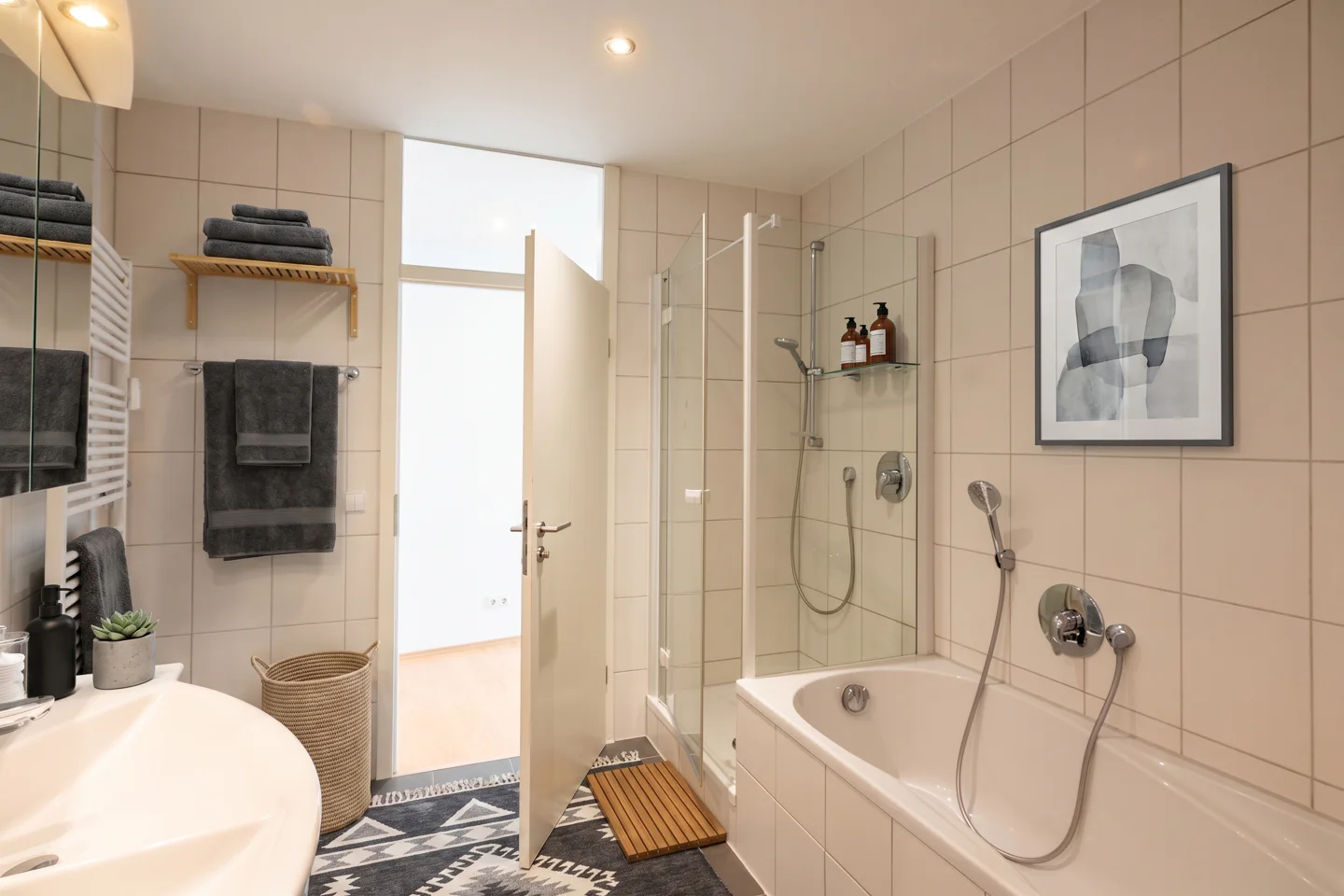 Großzügige Maisonette-Wohnung für eine besondere WG mit Hauptmieter - Photo 5