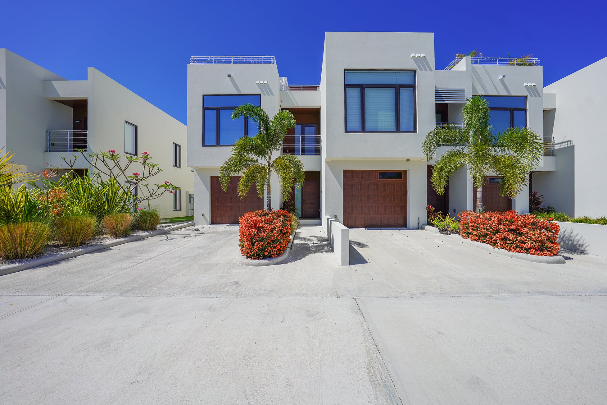 Brand New West Bay Townhome  Salt Air