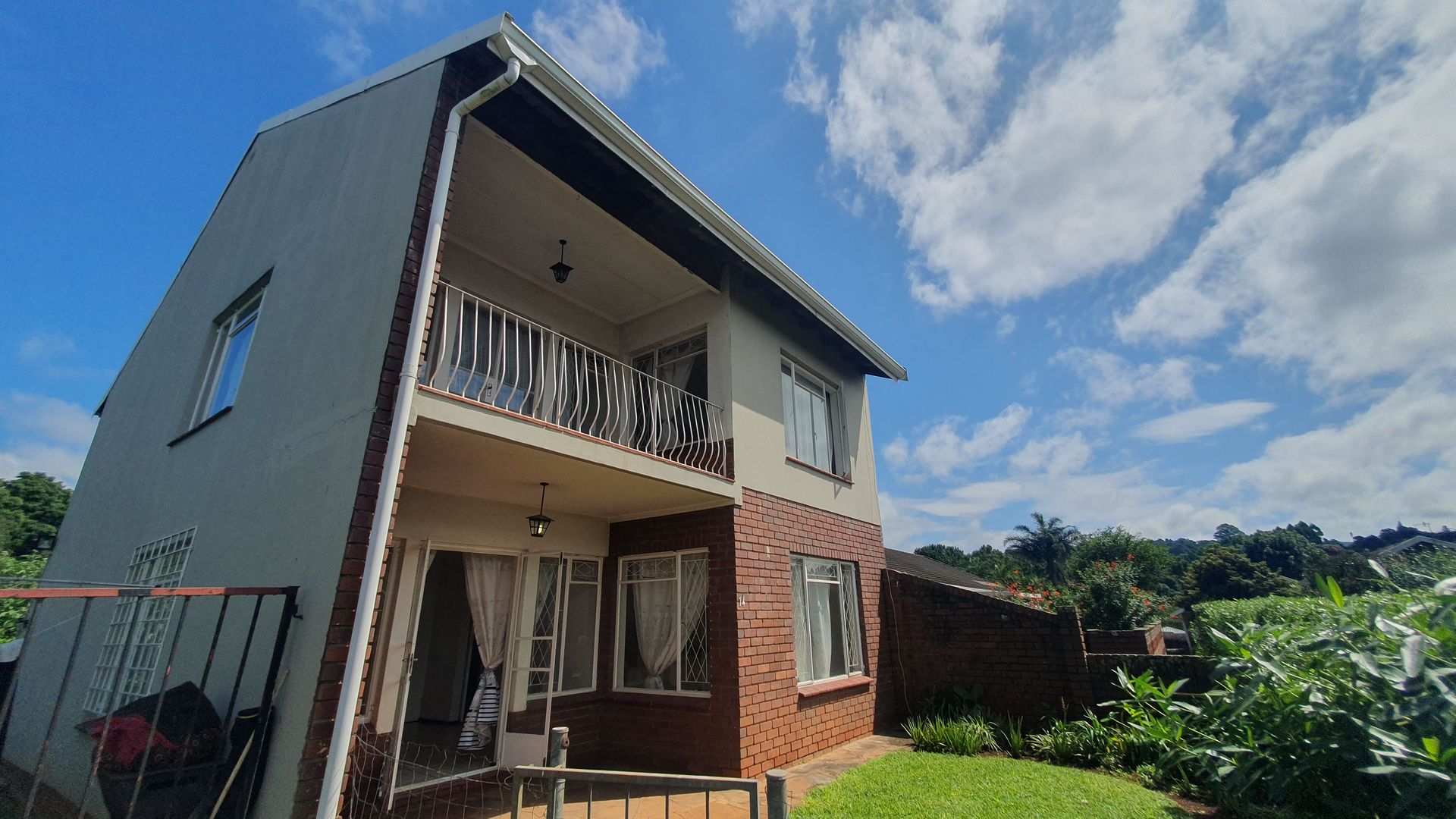 3 Bedroom Duplex in secure complex