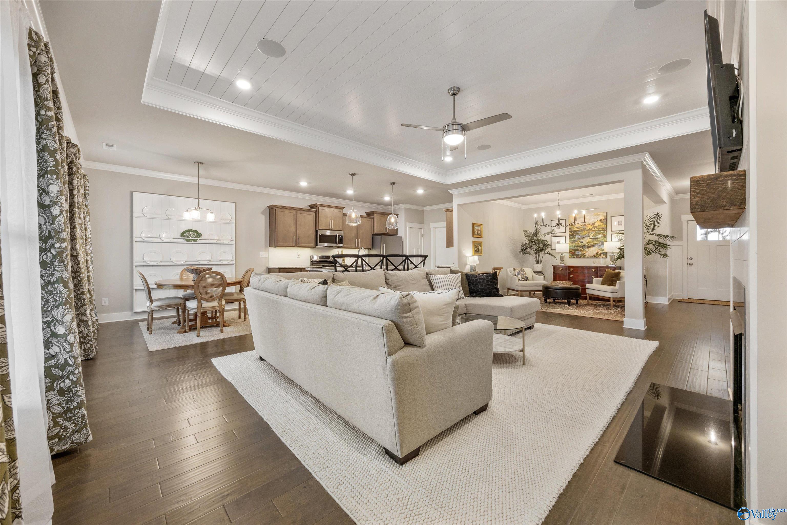 Charming Athens Bungalow