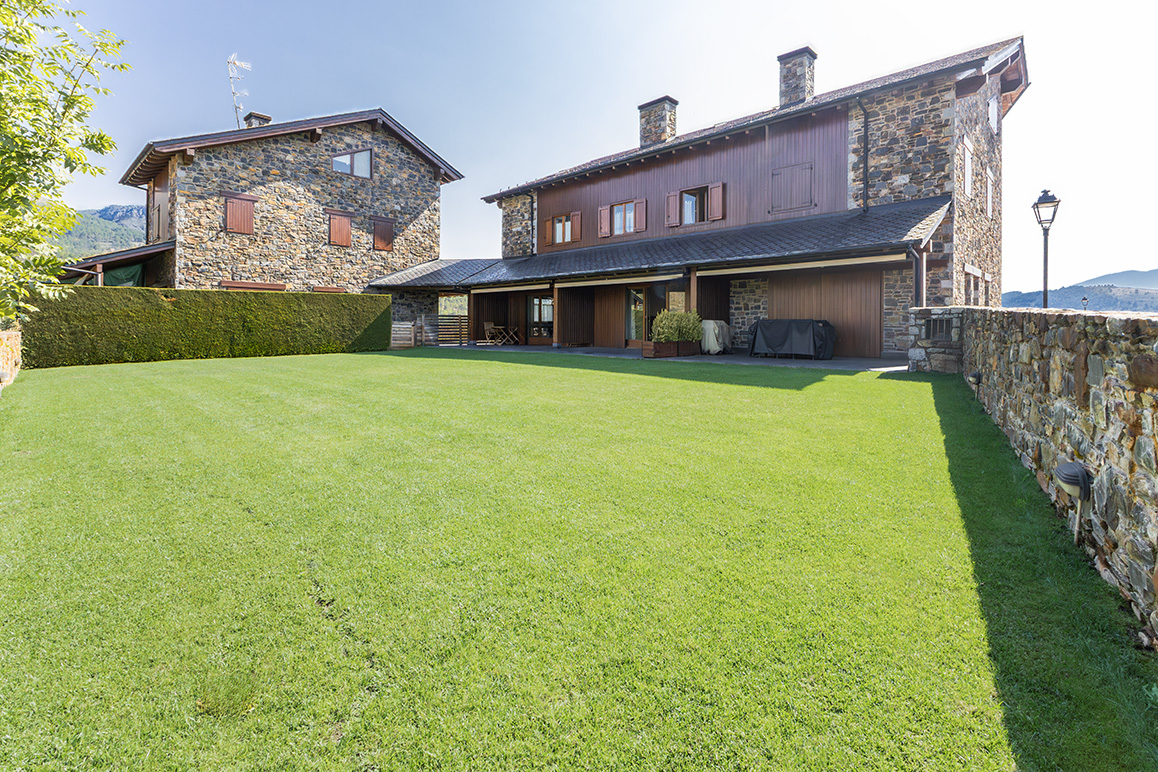 Terraced house in Bellver residential area