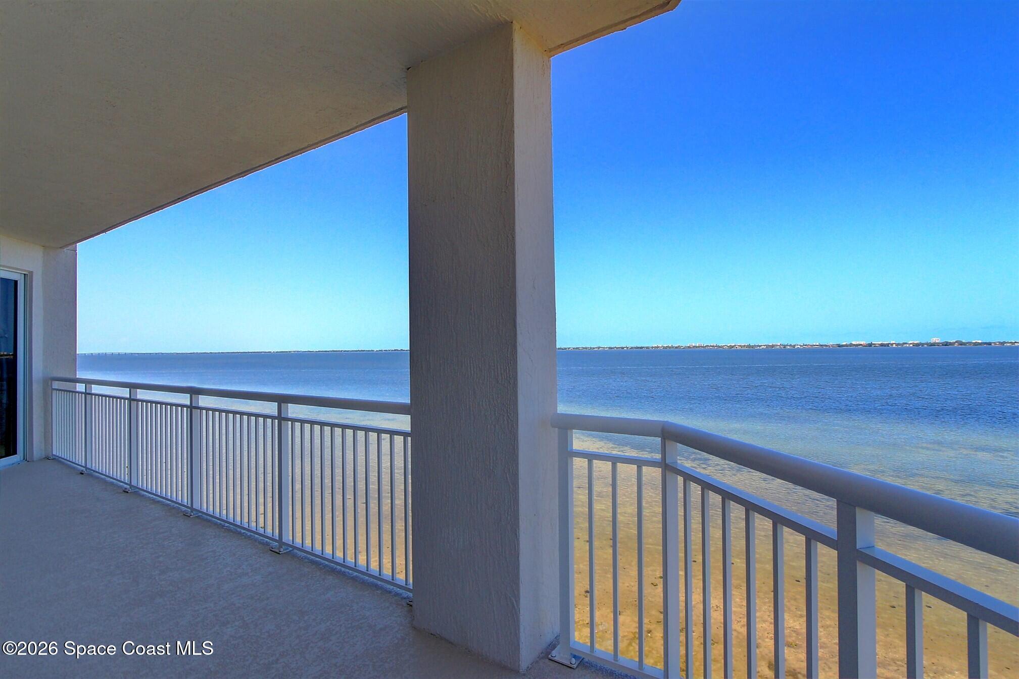 Luxury Corner Unit Overlooking the Indian River