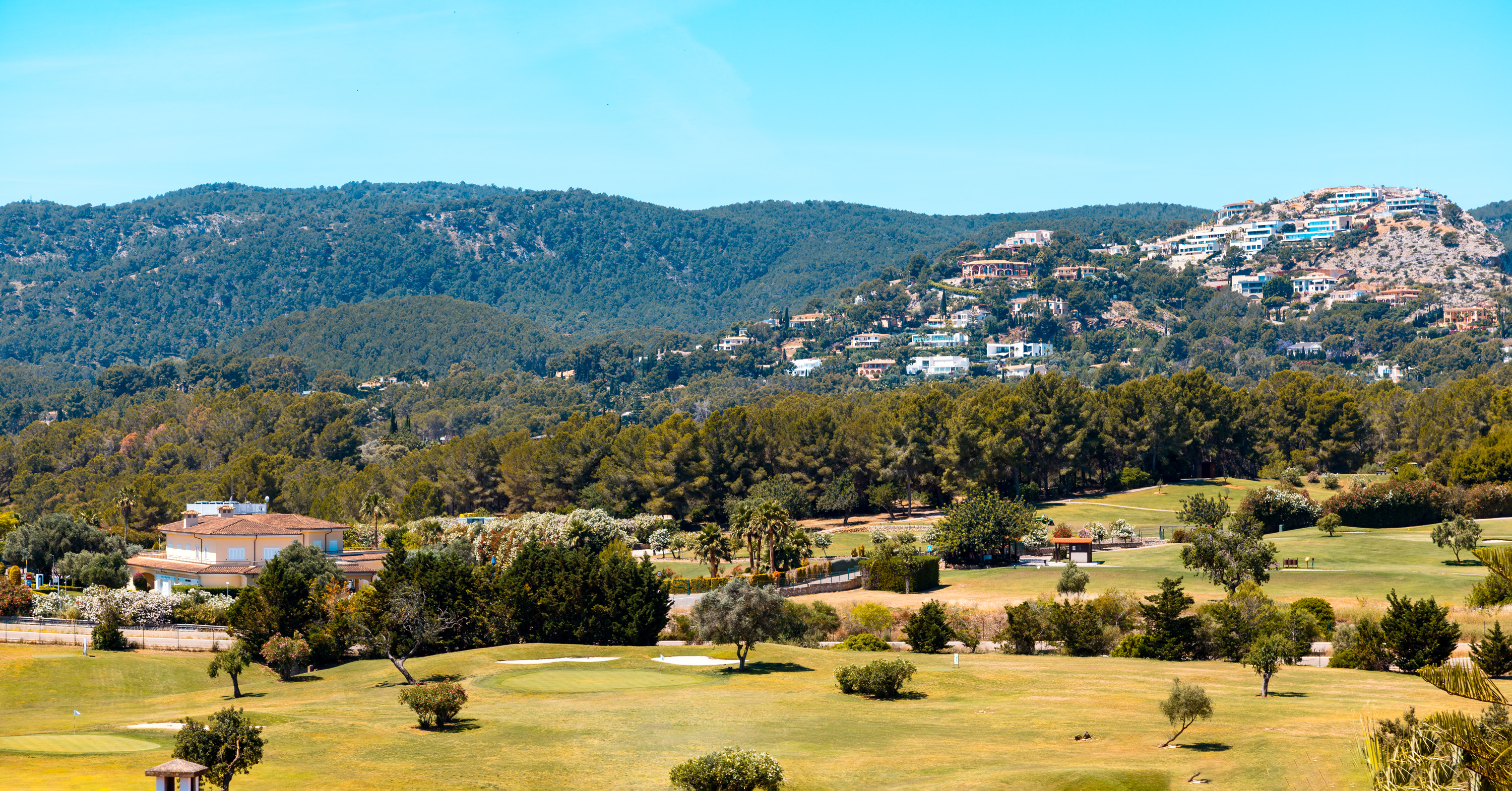 Two-bedroom apartment with golf course views in a historic Mallorcan estate