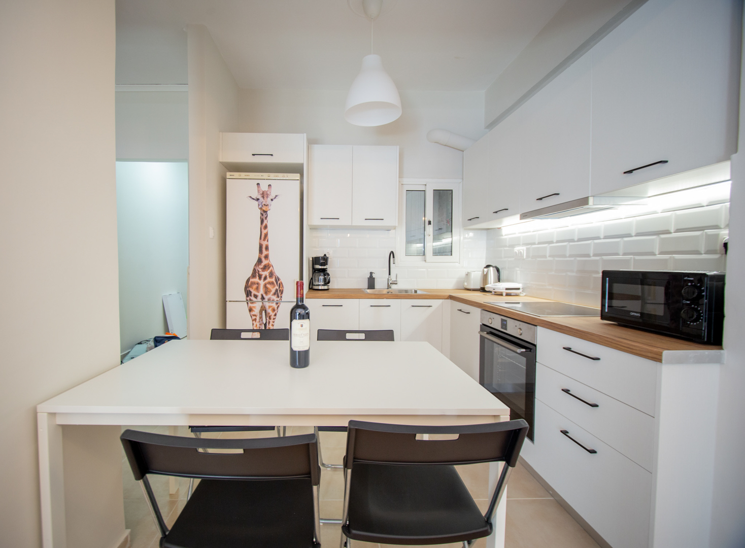 Renovated investment apartment in central Athens, near Mousio district