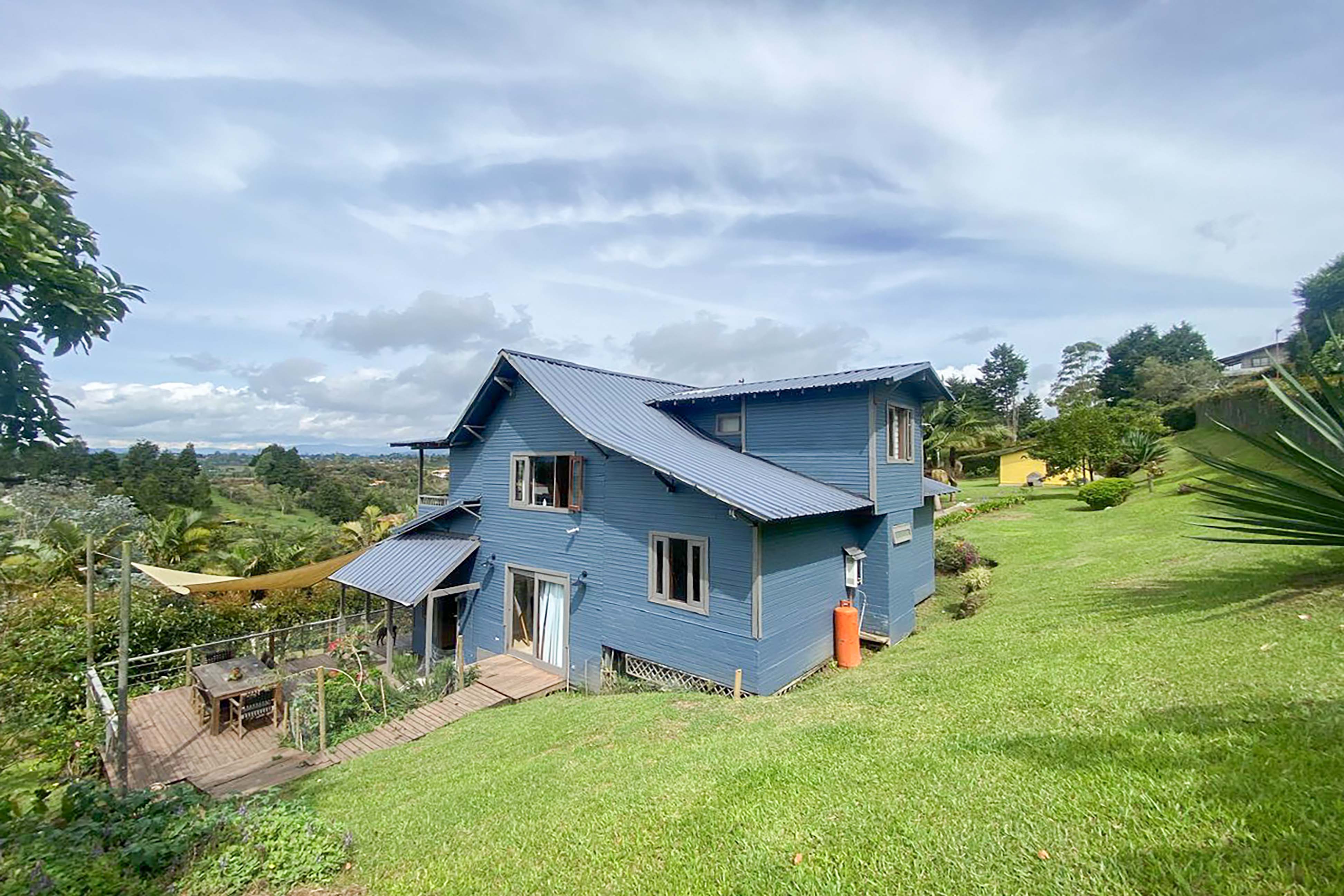 Casa campestre e independiente para venta en Rionegro