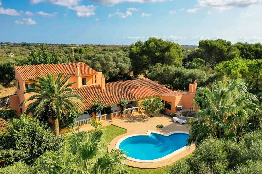 Large country house with private vineyard in Biniparrell, Menorca