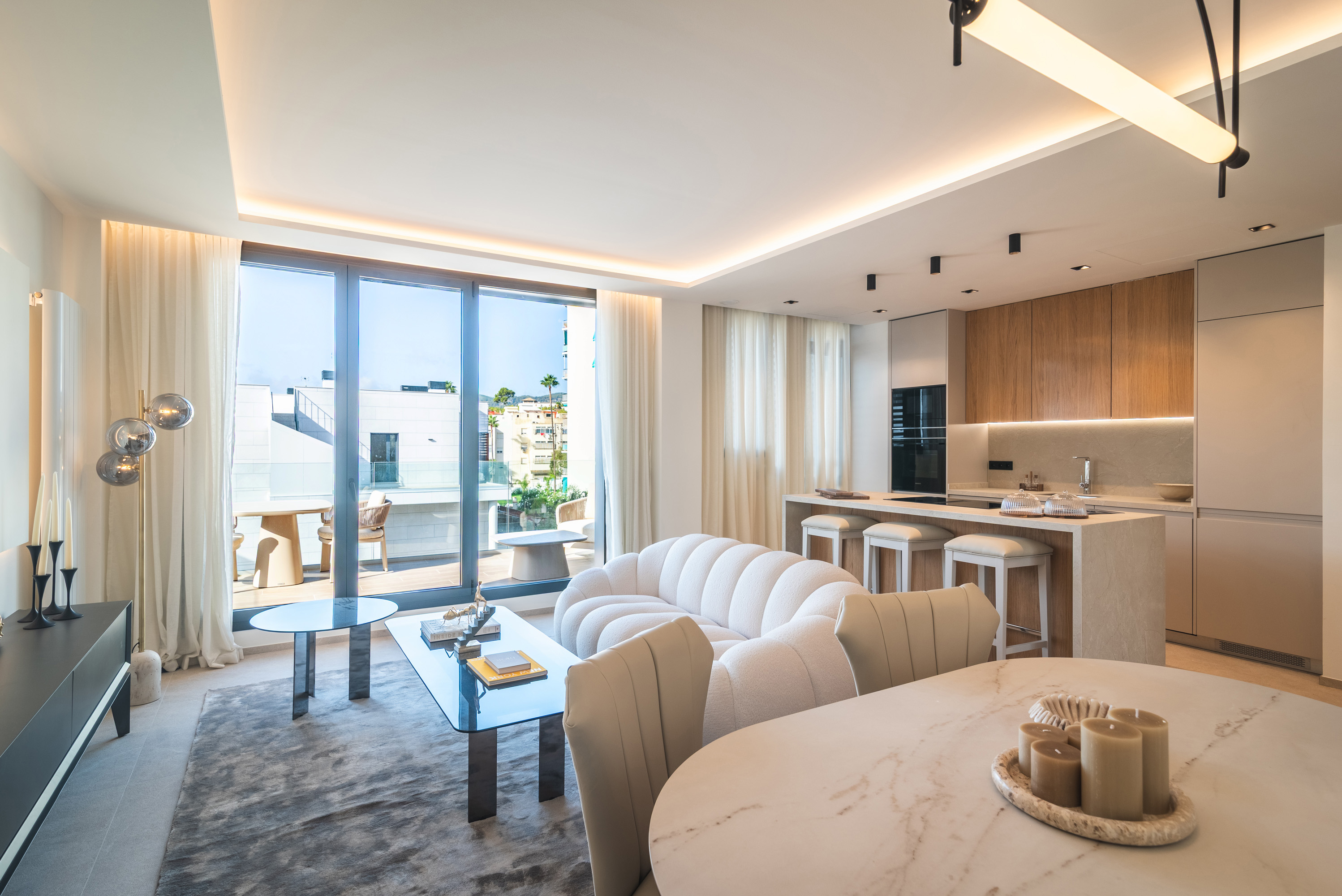 Penthouse in newly completed apartment complex near Palma
