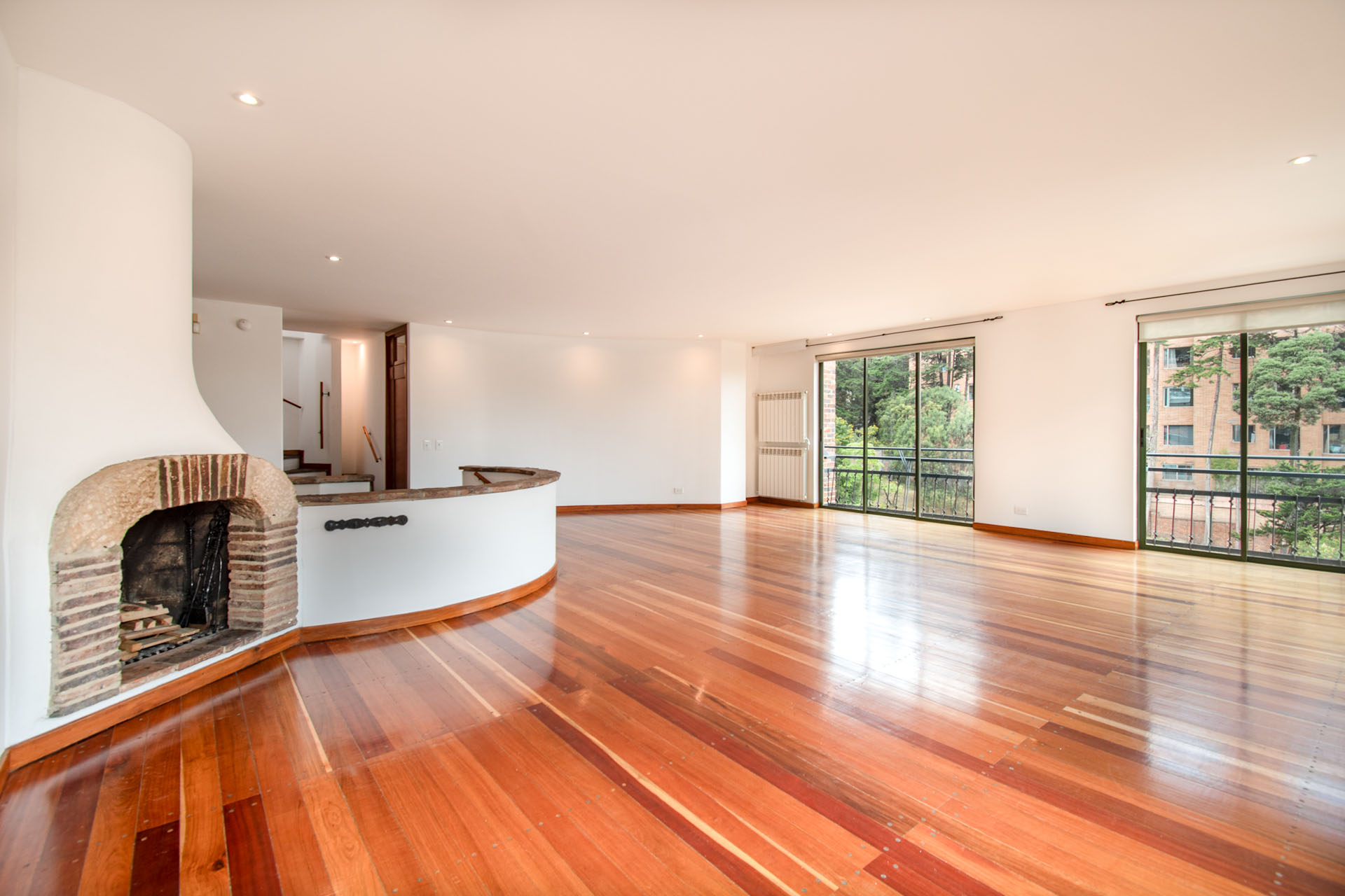 Apartamento con terraza y vista para venta en Rosales