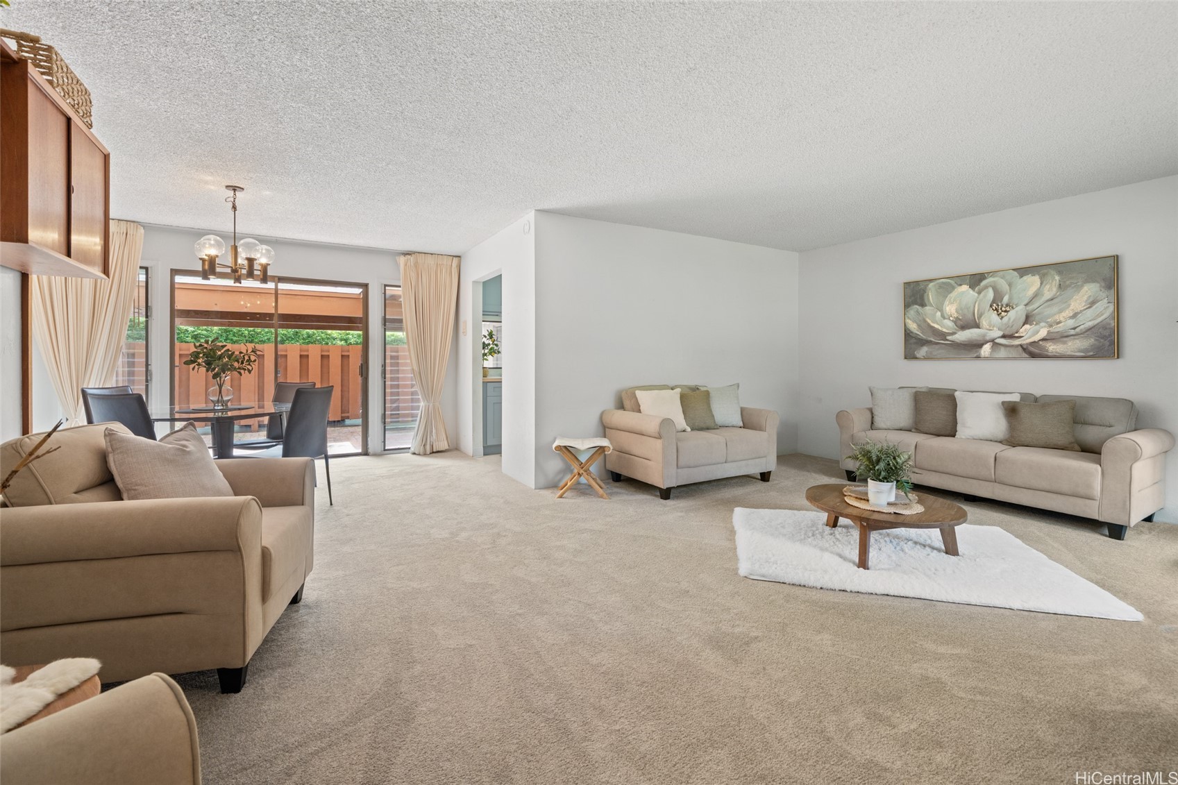 Townhouse Residence in the Desirable Haleloa 1 Community!