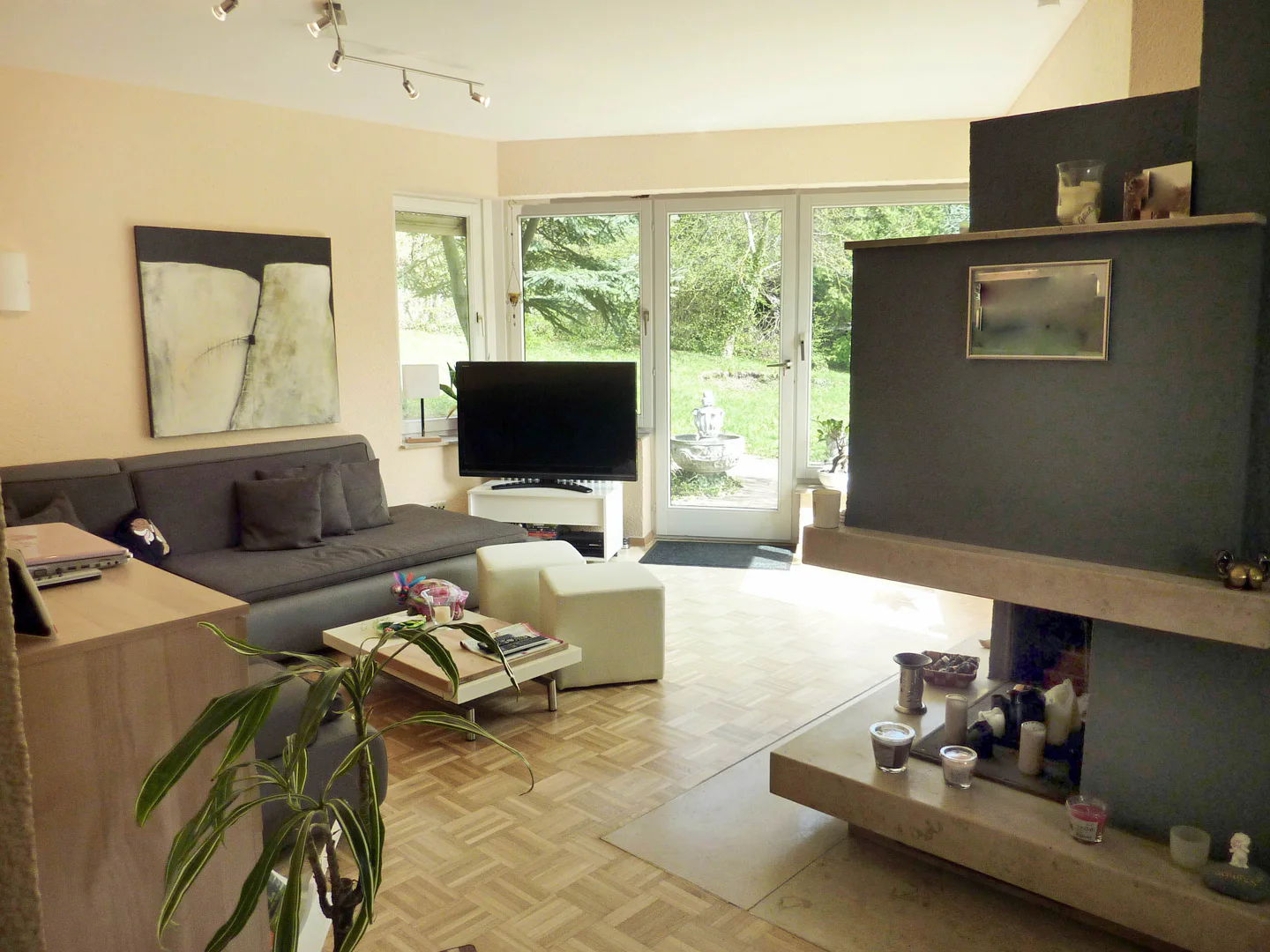 Schöne Erdgeschosswohnung in Halbhöhenlage - Photo 1
