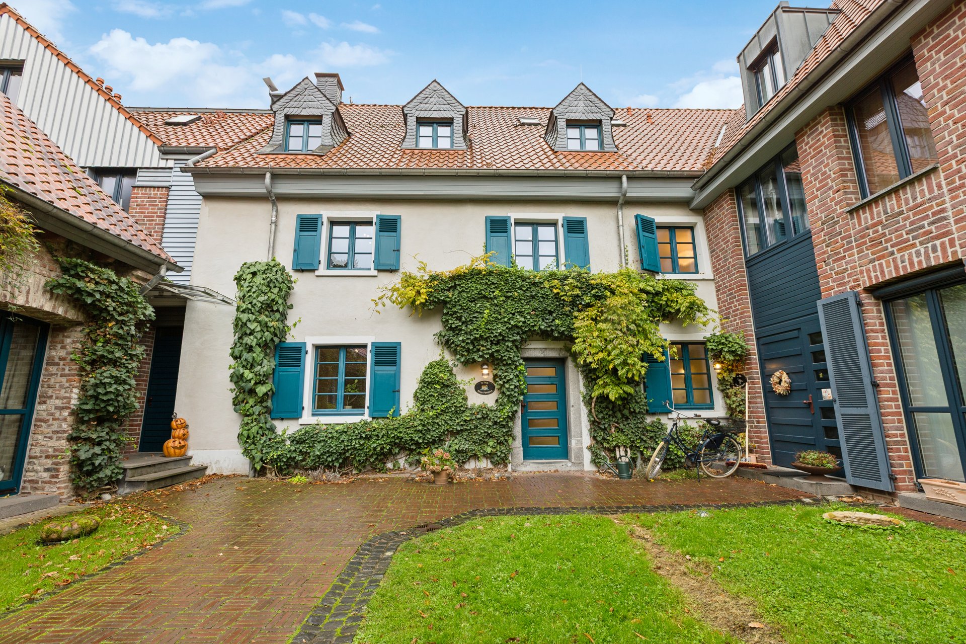 Historisches Fährhaus mit Garten und Rheinblick