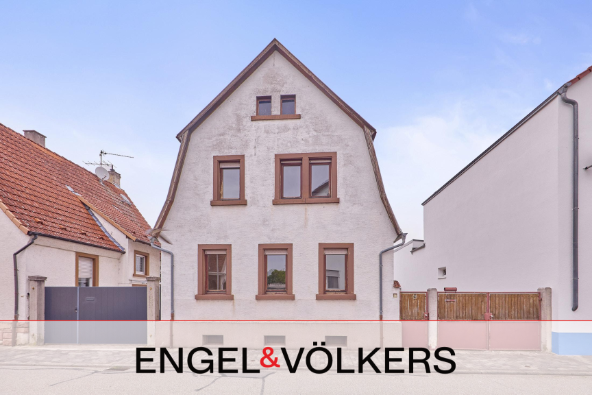 Charmantes Altbauensemble mit großem Entwicklungspotenzial in Riedstadt