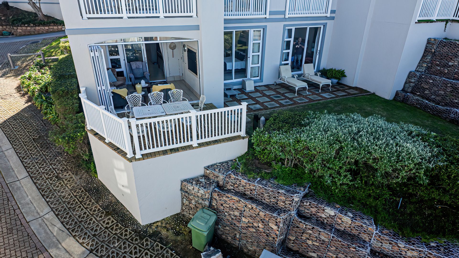 Elegant 2-Bedroom Golf Villa in Pinnacle Point Golf Estate