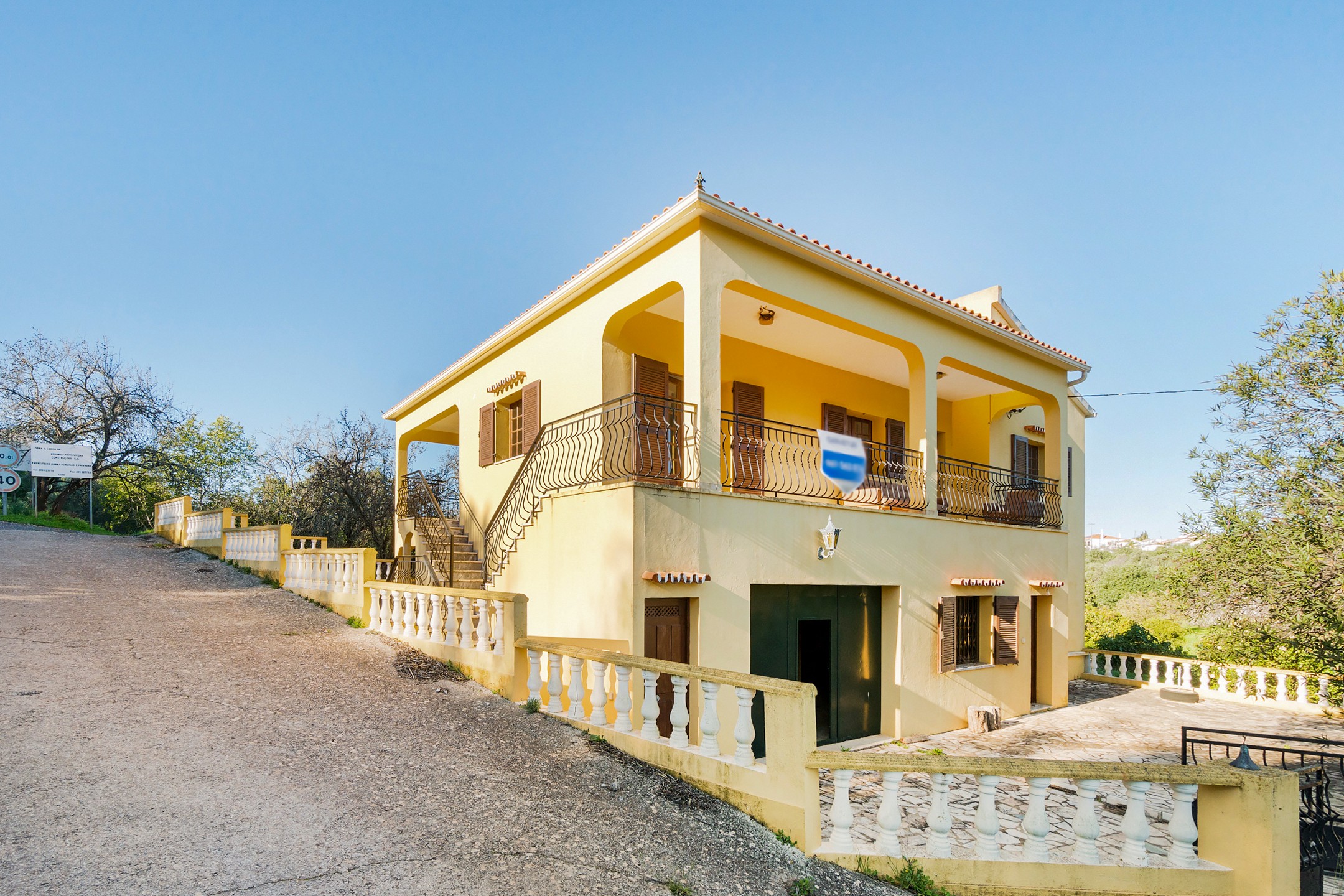 Traditional 3-bedroom Villa in the Hills of Alte