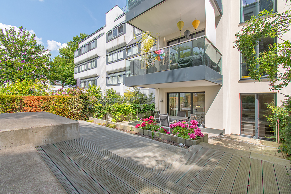 Modernes Wohnen mit privatem Garten in  exklusiver Nachbarschaft!