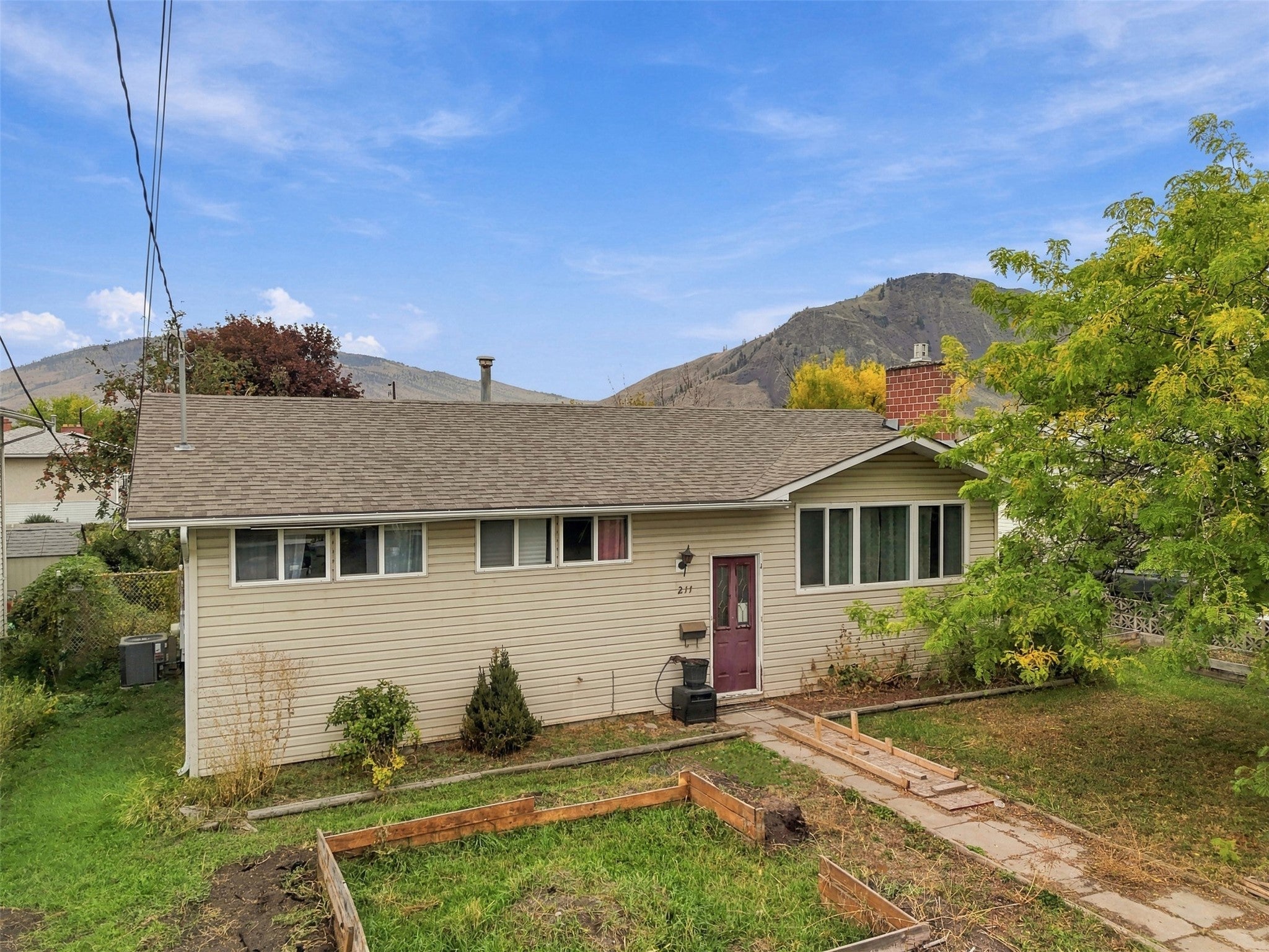 Spacious 4-Bedroom Home With Detached Workshop