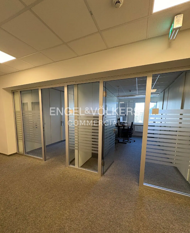 Büro sucht Mieter!