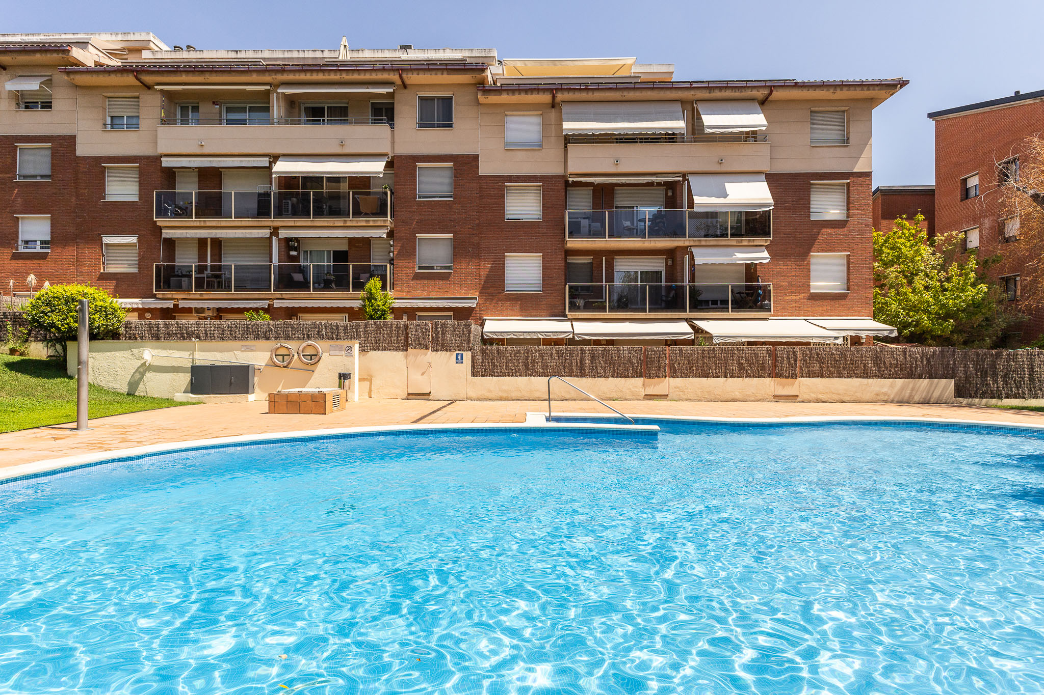 Exclusive ground-floor apartment in Coll Favà.