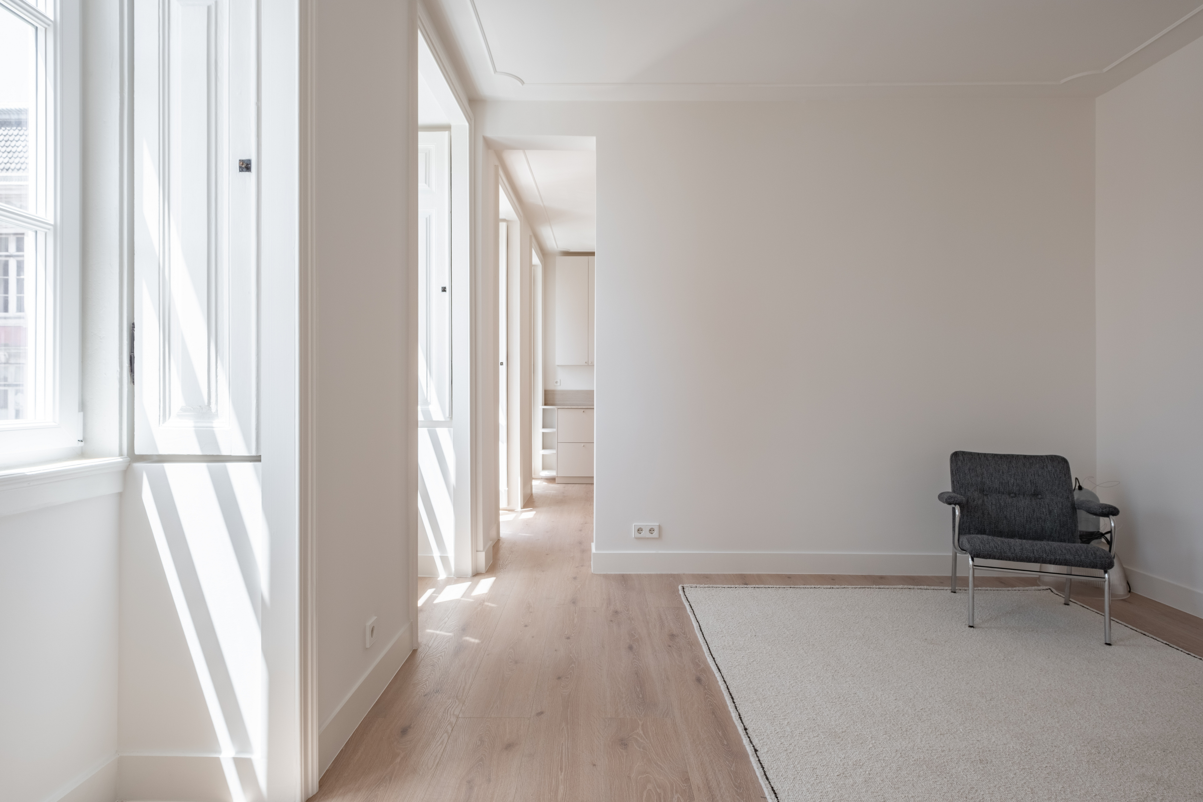 T2 apartment with 123 m², renovated by a Scandinavian architect and fully furnished