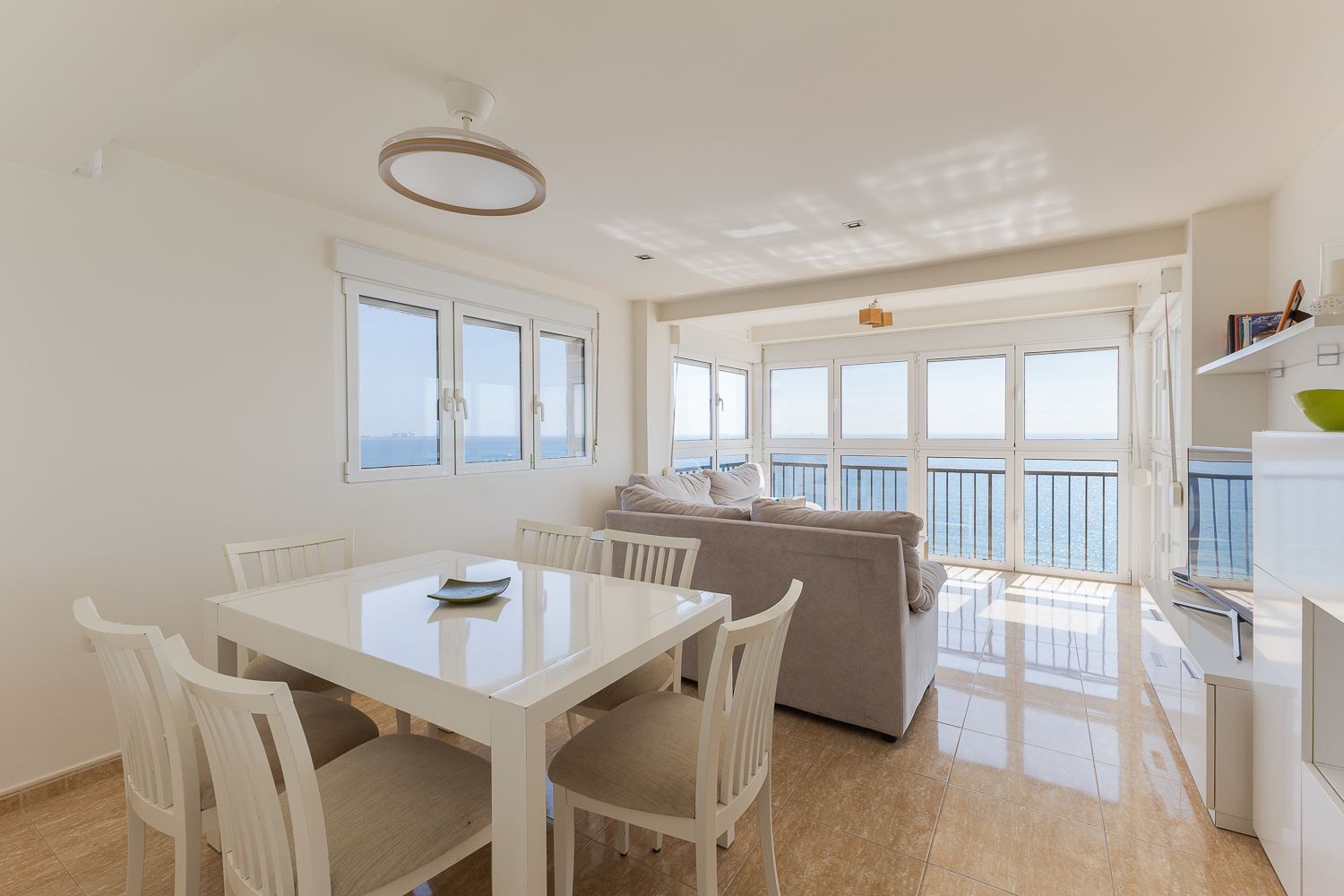 Exclusive home for rent from September to June in Puig Beach