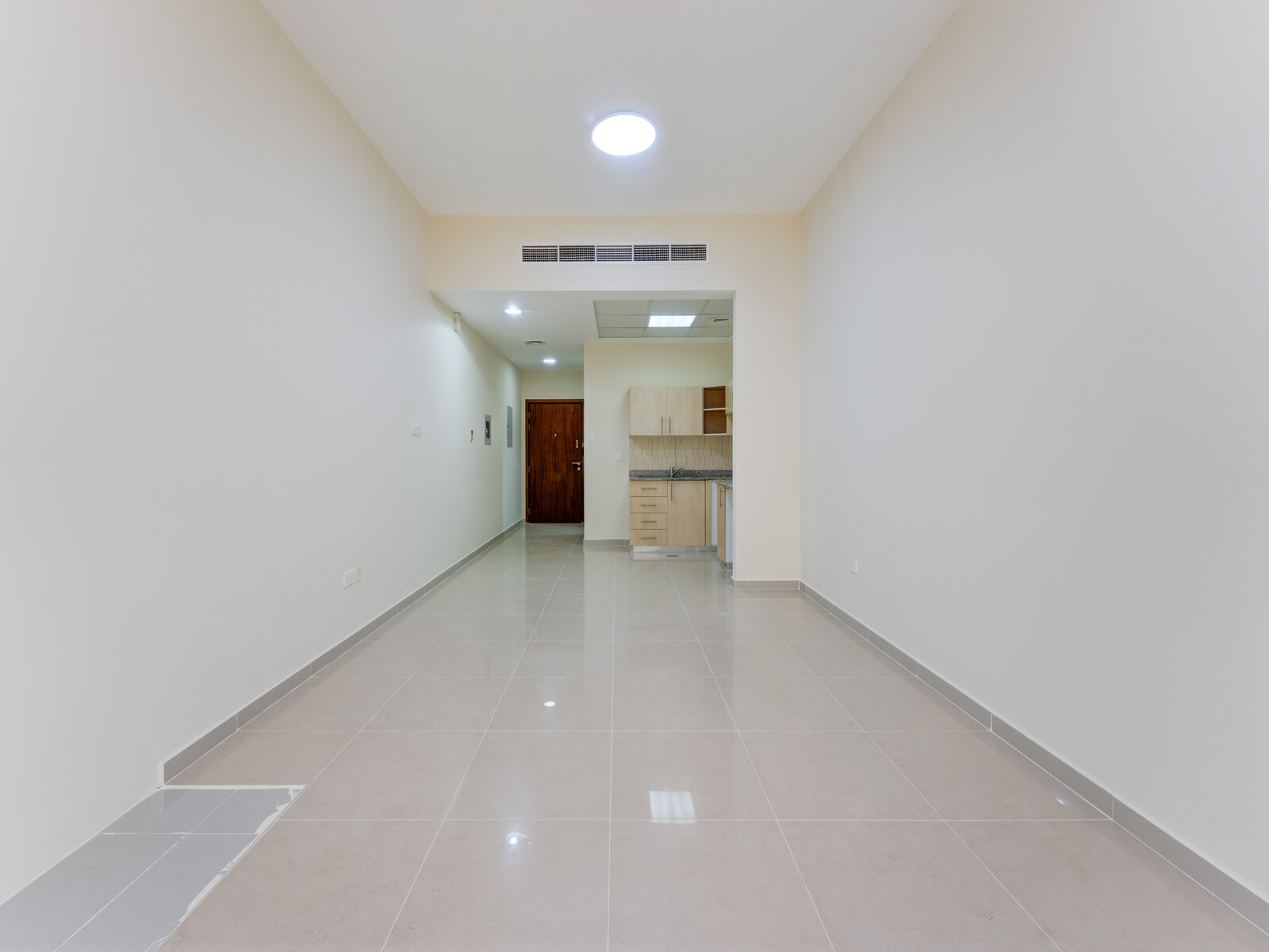 Exclusive | Unfurnished | Ready to Move