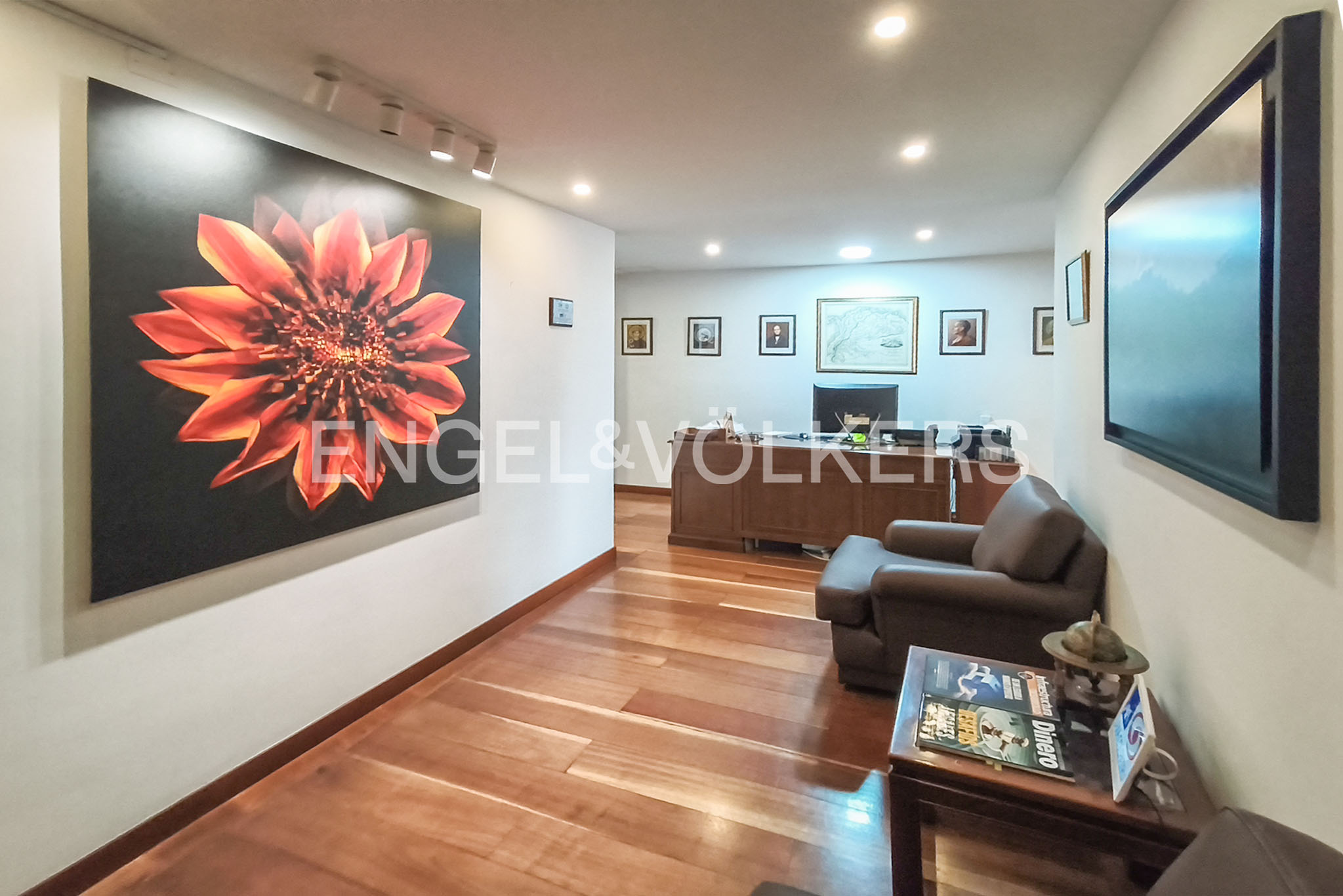 Venta Piso de Oficinas en Centro Internacional