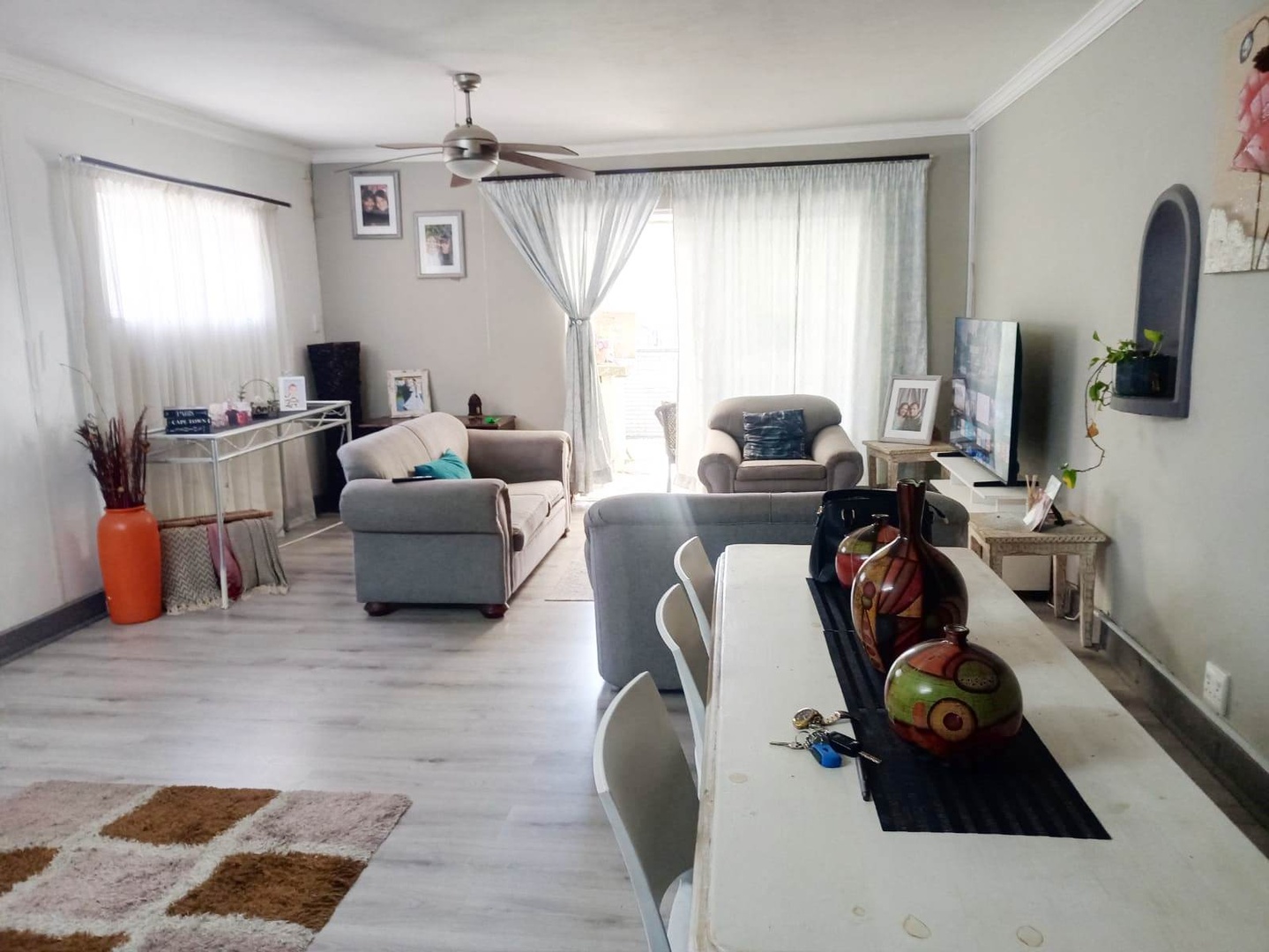 Spacious Townhouse with Private Courtyard