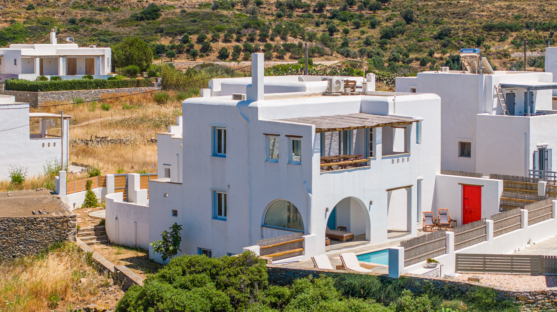 Unique family house with pool and  independent apartments in Vivlos, Naxos