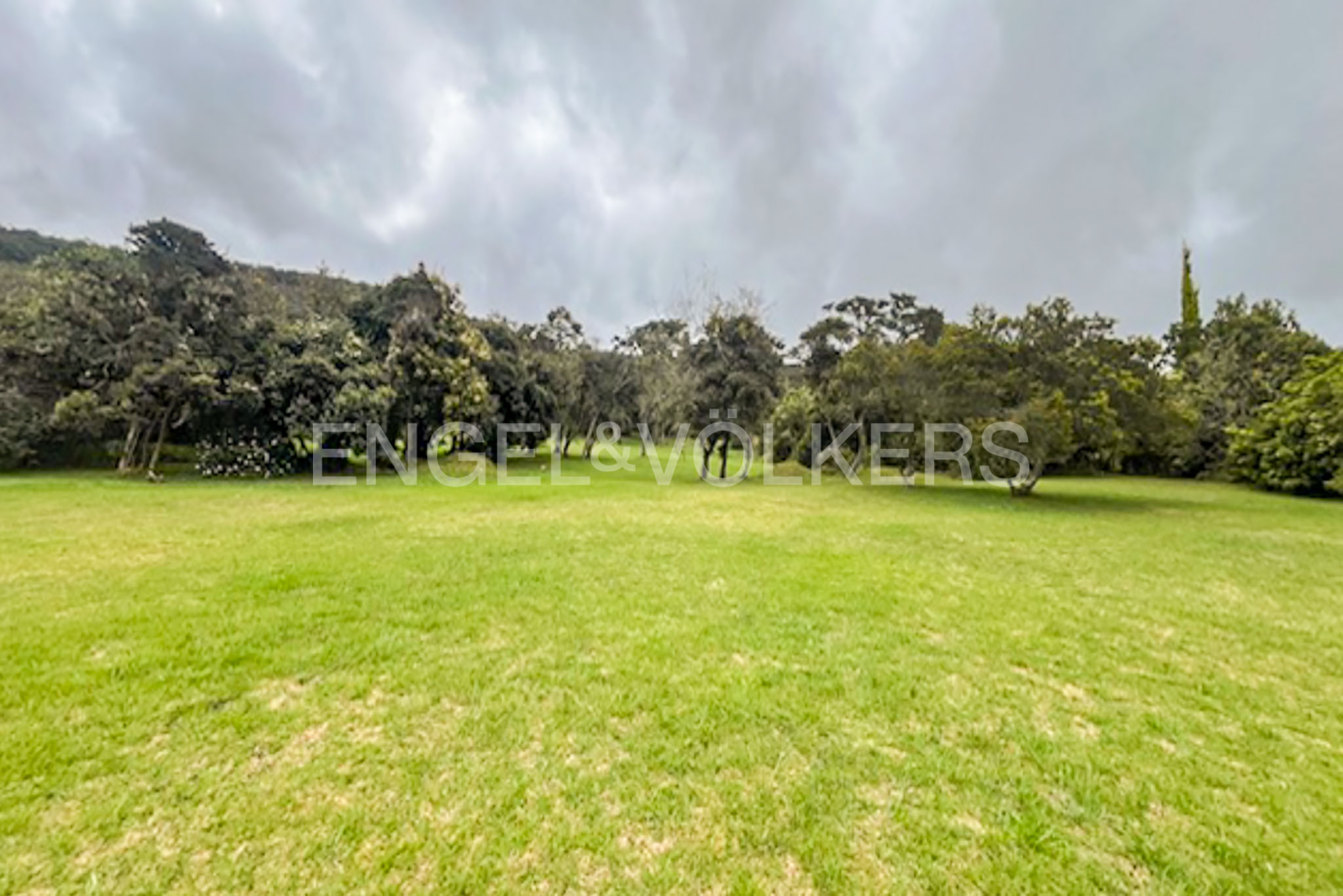 Se vende lote con cabaña en Sindamanoy, Chía