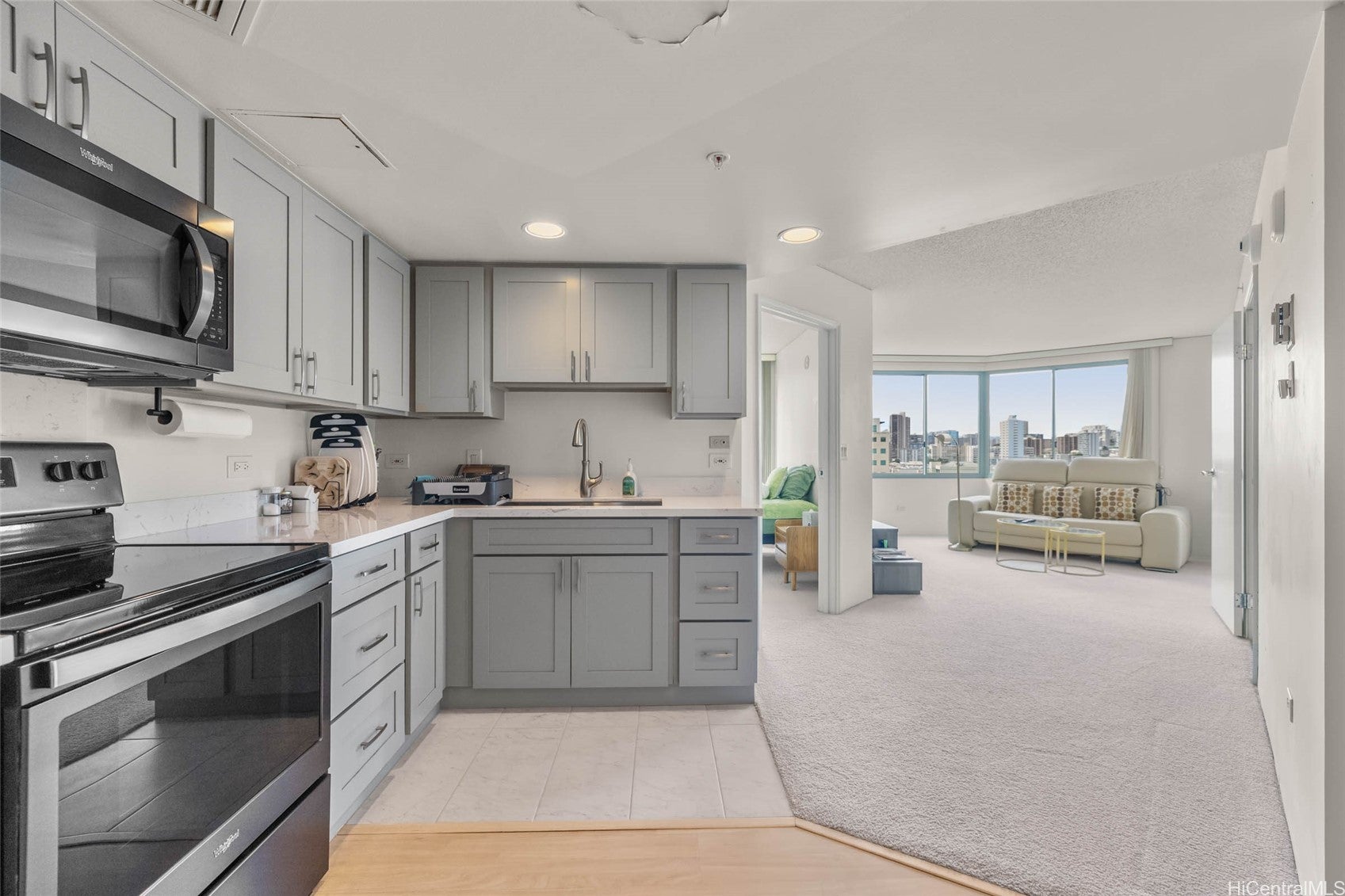 One Kalakaua Senior Living