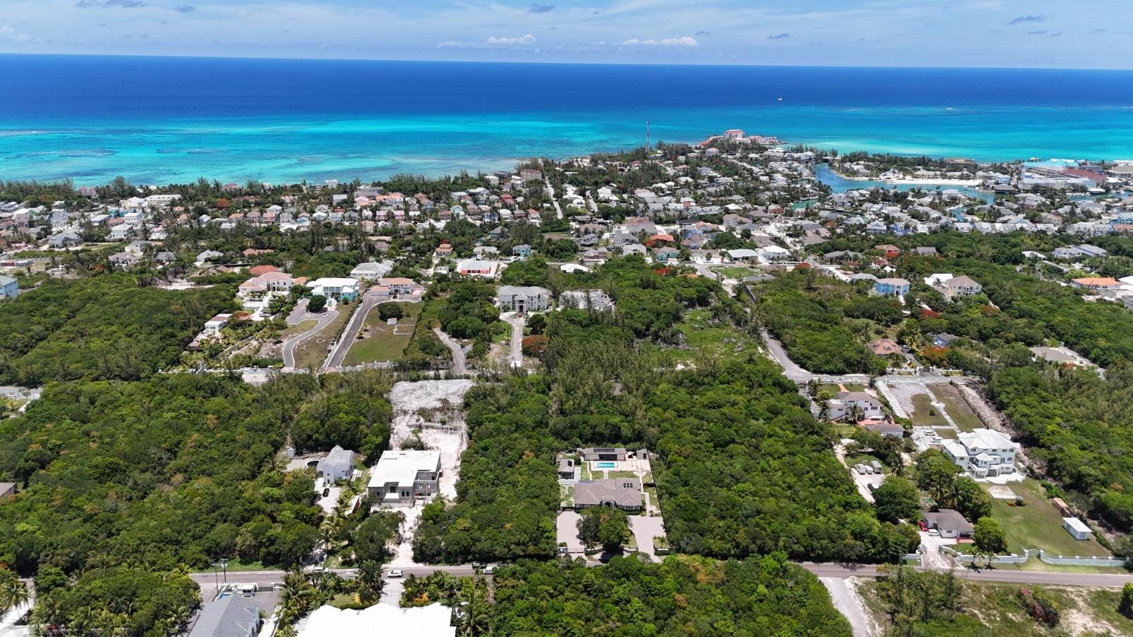 Elevated Homesite in Prime Neighbourhood