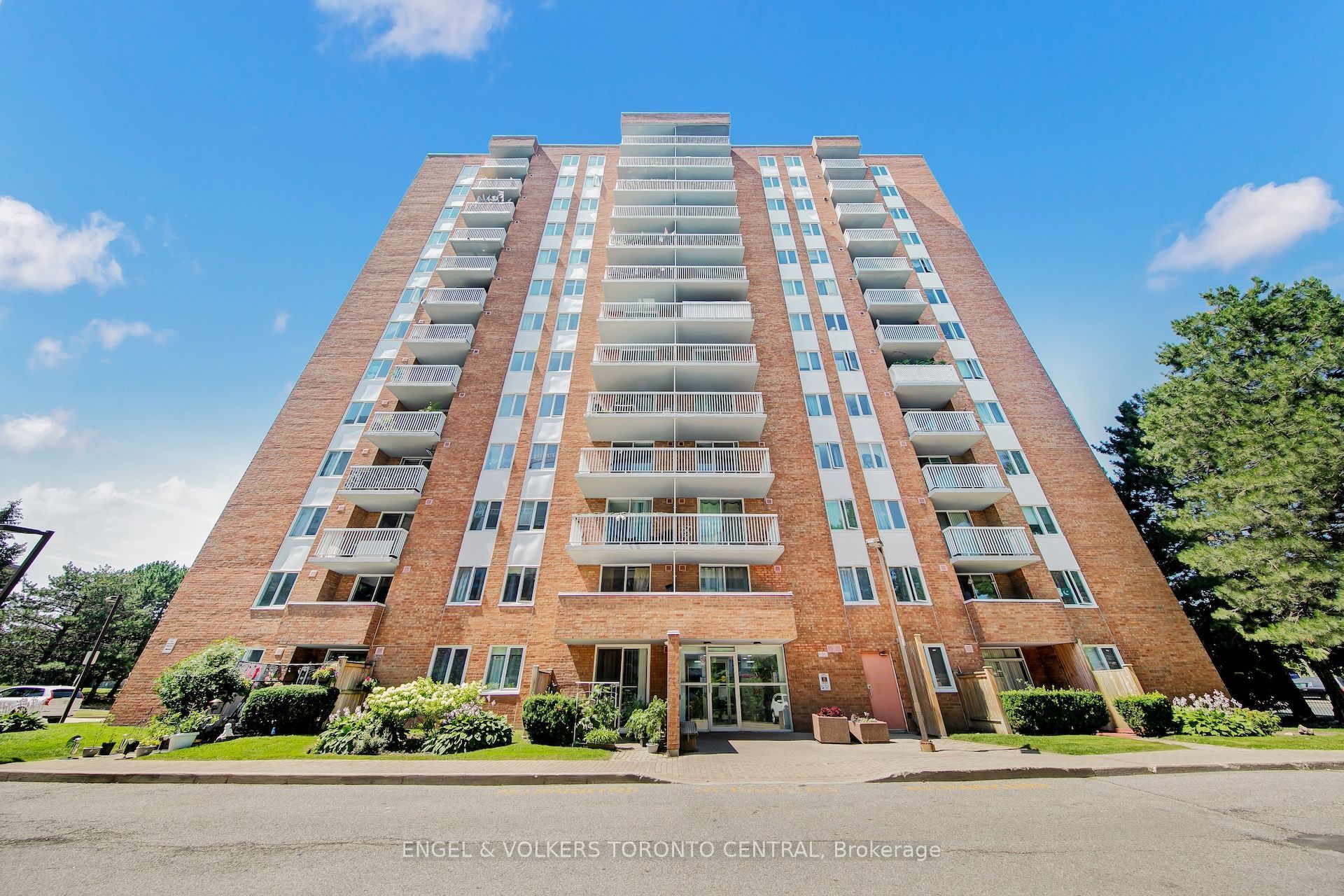 Bright & Spacious Condo Designed For Modern Living