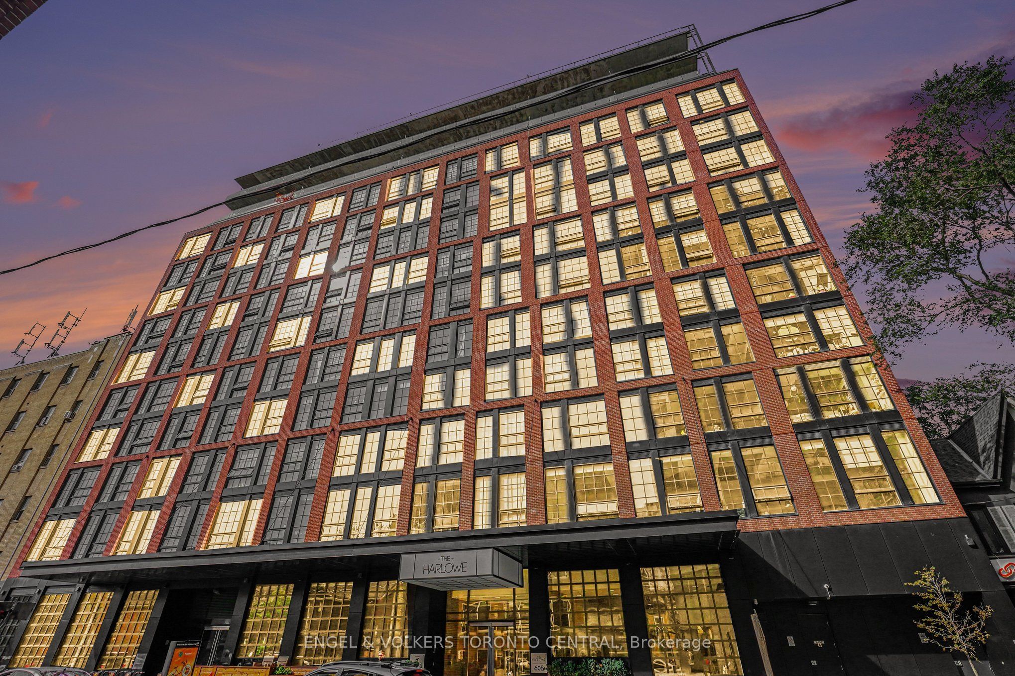 Distinctive Architecture Meets Refined Urban Living