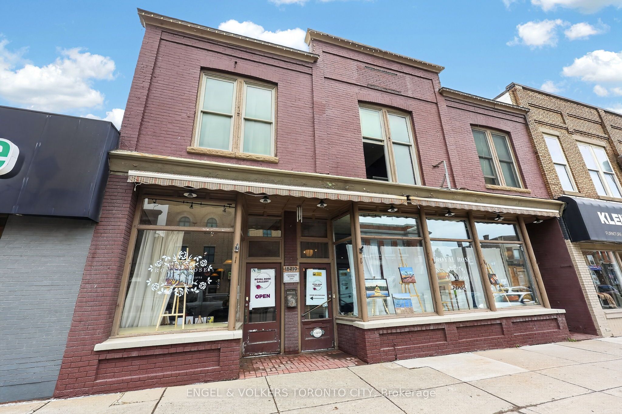 Prime Yonge St Mixed-Use Investment