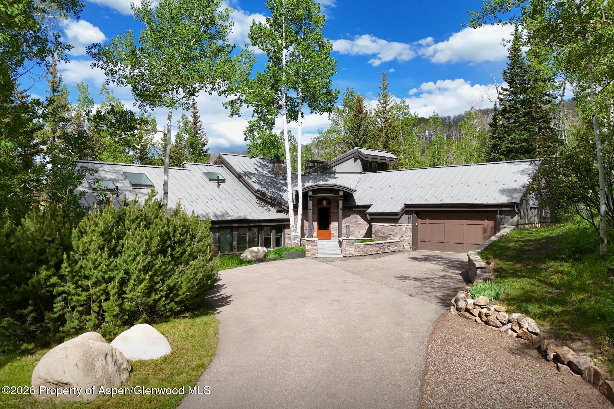 Mountain Modern Estate with Ski In/Ski Out Access