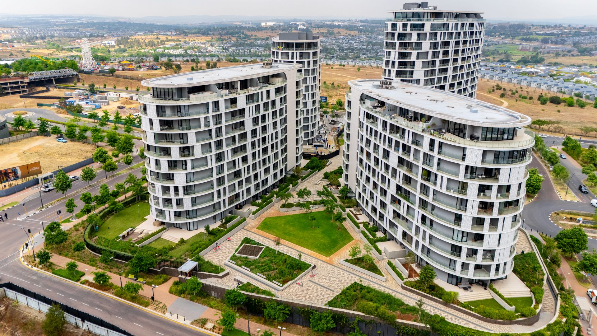 Fully Furnished 2 bedroom penthouse for sale at Ellipse
