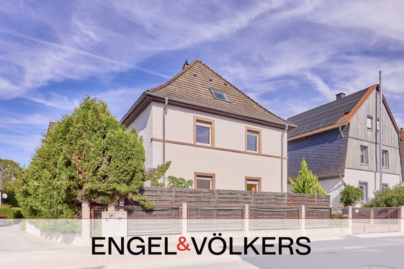 Großzügiges Wohnen auf zwei Ebenen in zentraler Lage von Dieburg