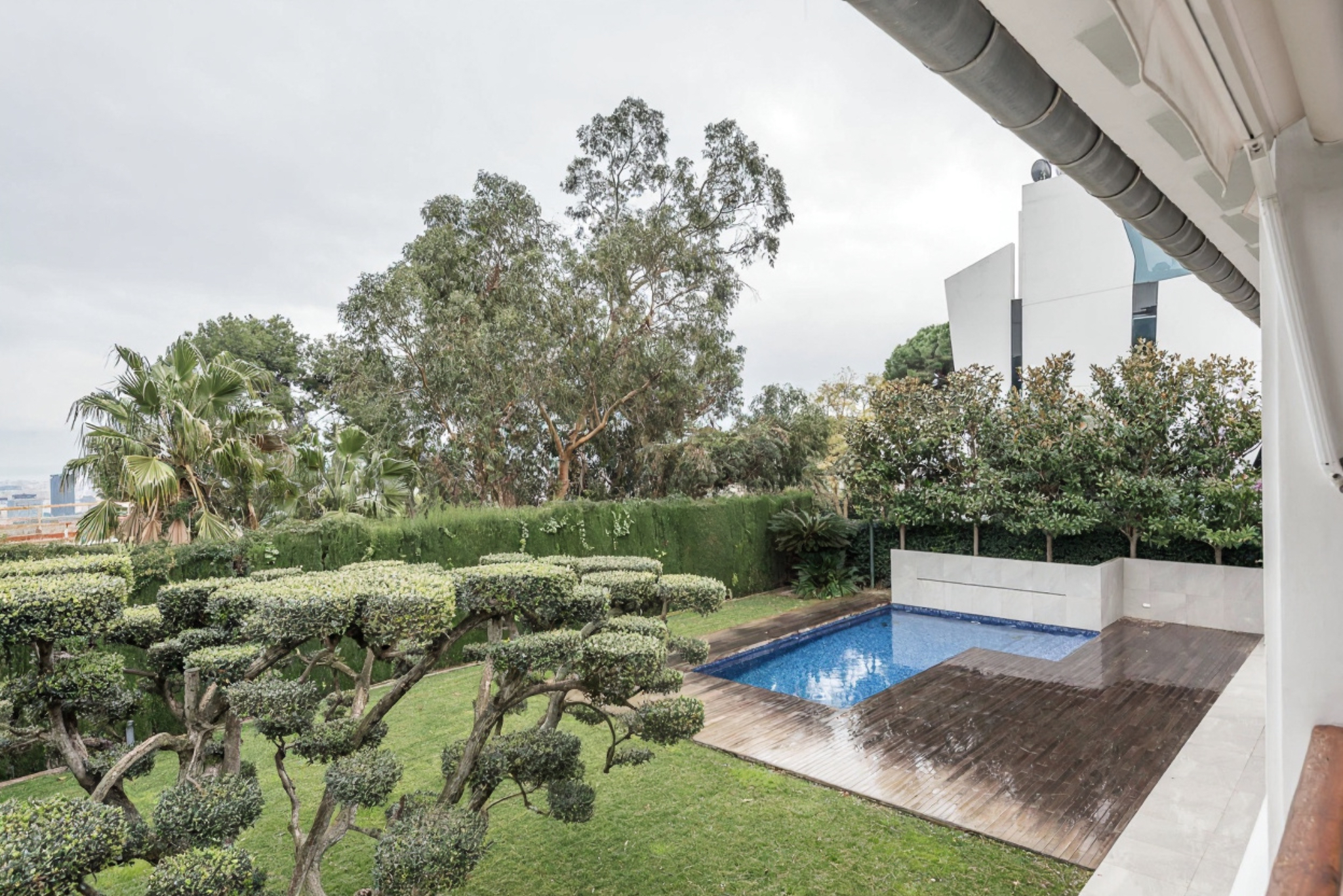 Impressive renovated temporary home in Pedralbes