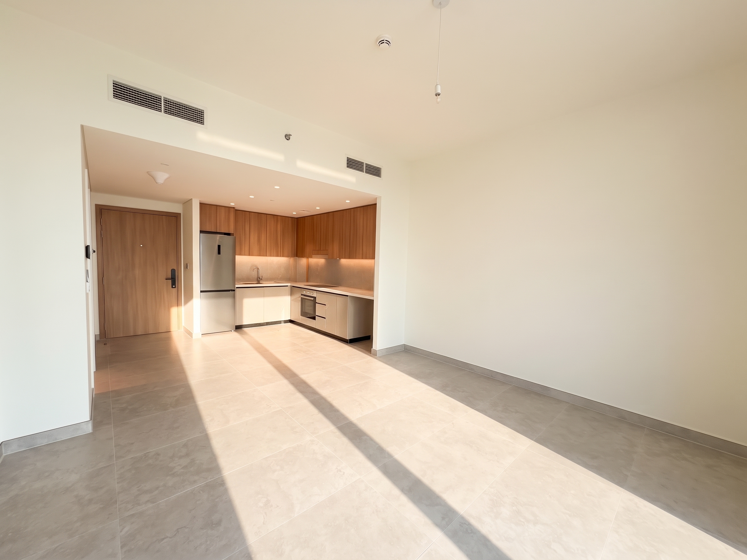 Exclusive | Appliances Included | Multiple chqs [KI-modifiziert]