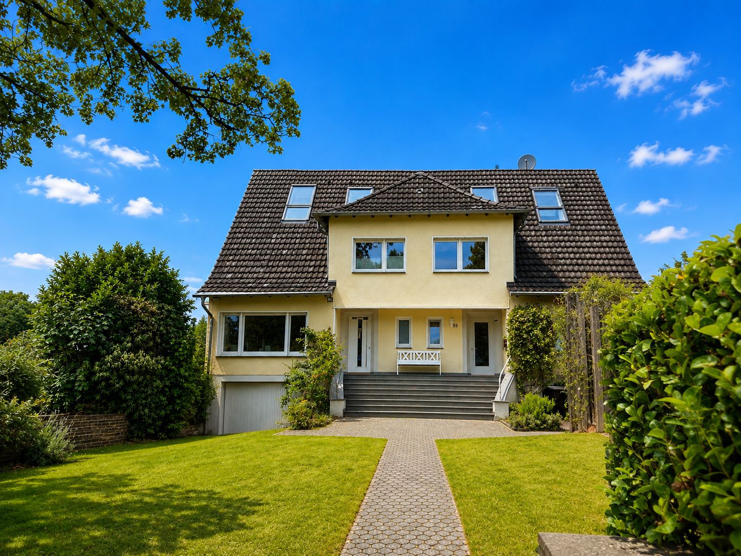 Moderne Doppelhaushälfte in Rösrath-Kleineichen