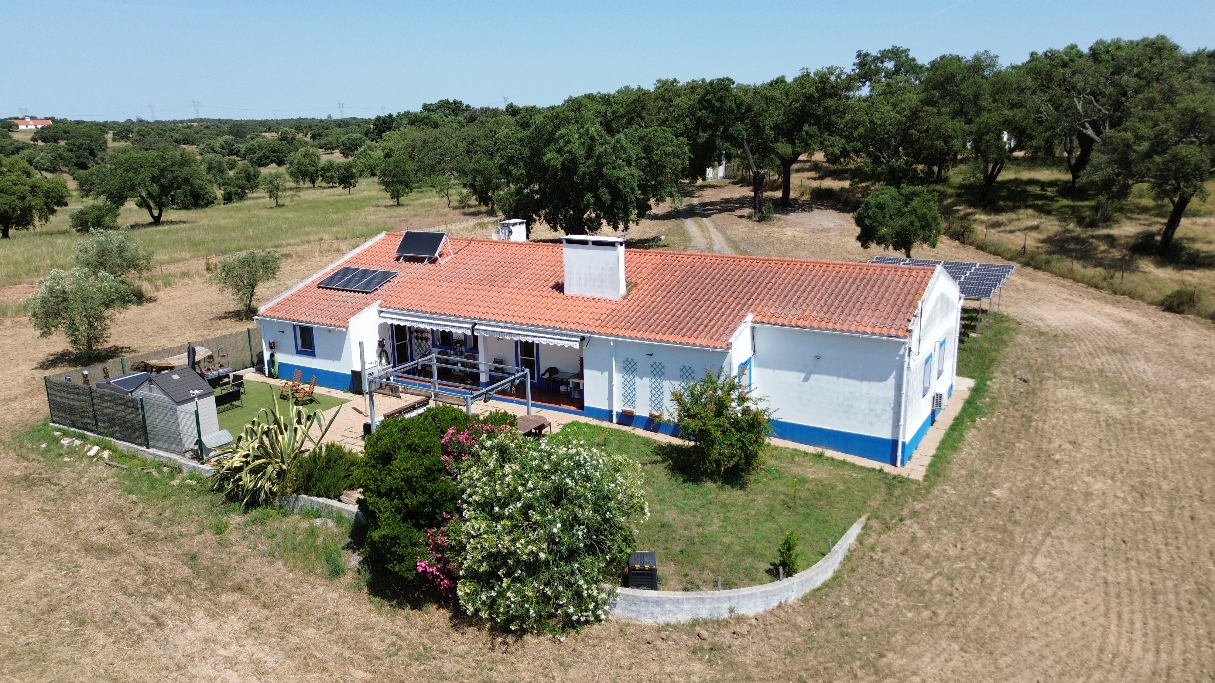Country house with privacy and panoramic view in  Santiago do Cacém