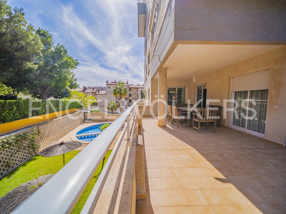 Pleasant and Comfortable Place to Live with a Great Terrace
